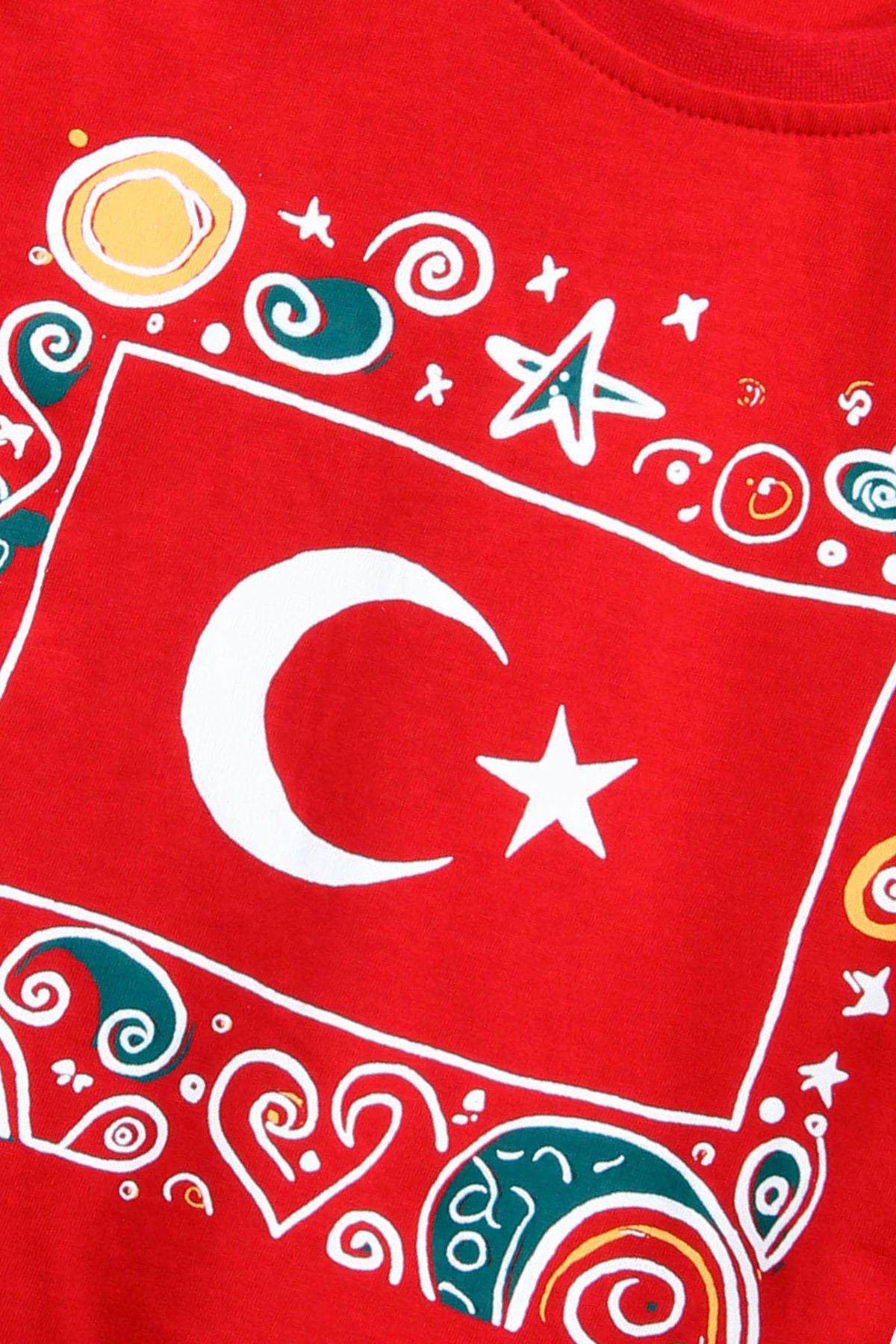 %100 Pamuklu Türk Bayraklı Kız Erkek Çocuk Tişört Kırmızı - 23 Nisan 29 Ekim Bayramı - Perendi