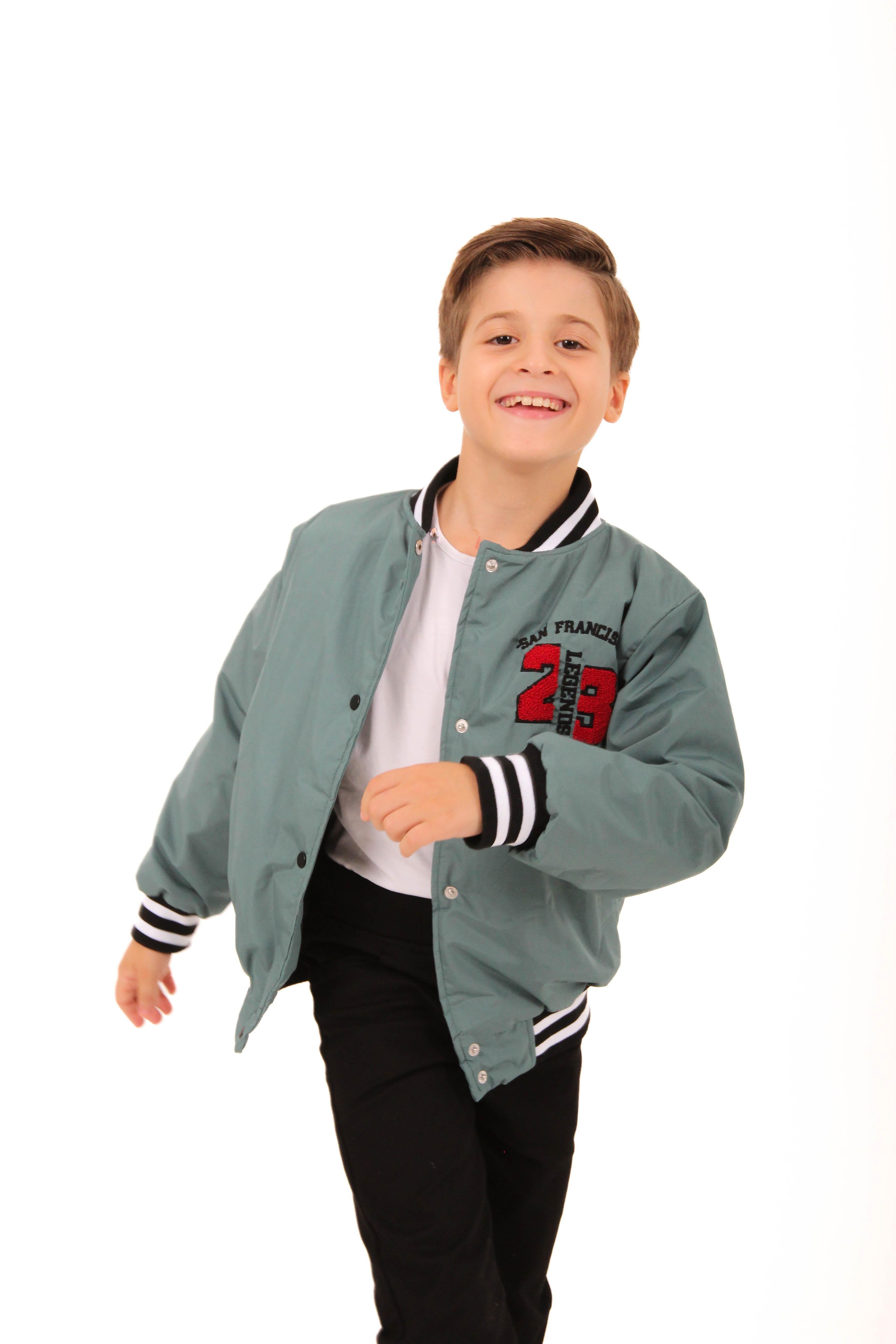 28 Nakışlı Erkek Çocuk Bomber Ceket