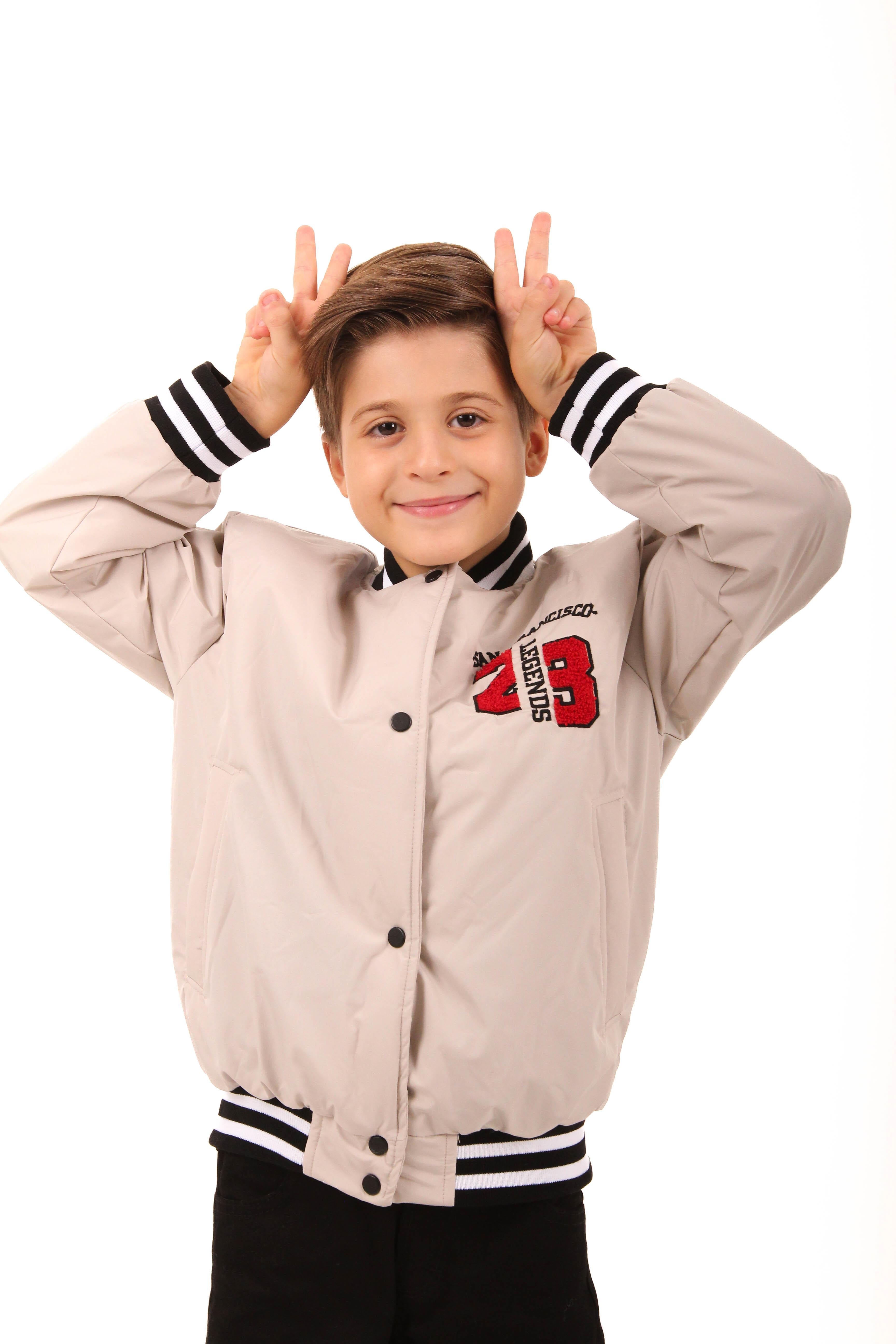 28 Nakışlı Erkek Çocuk Bomber Ceket