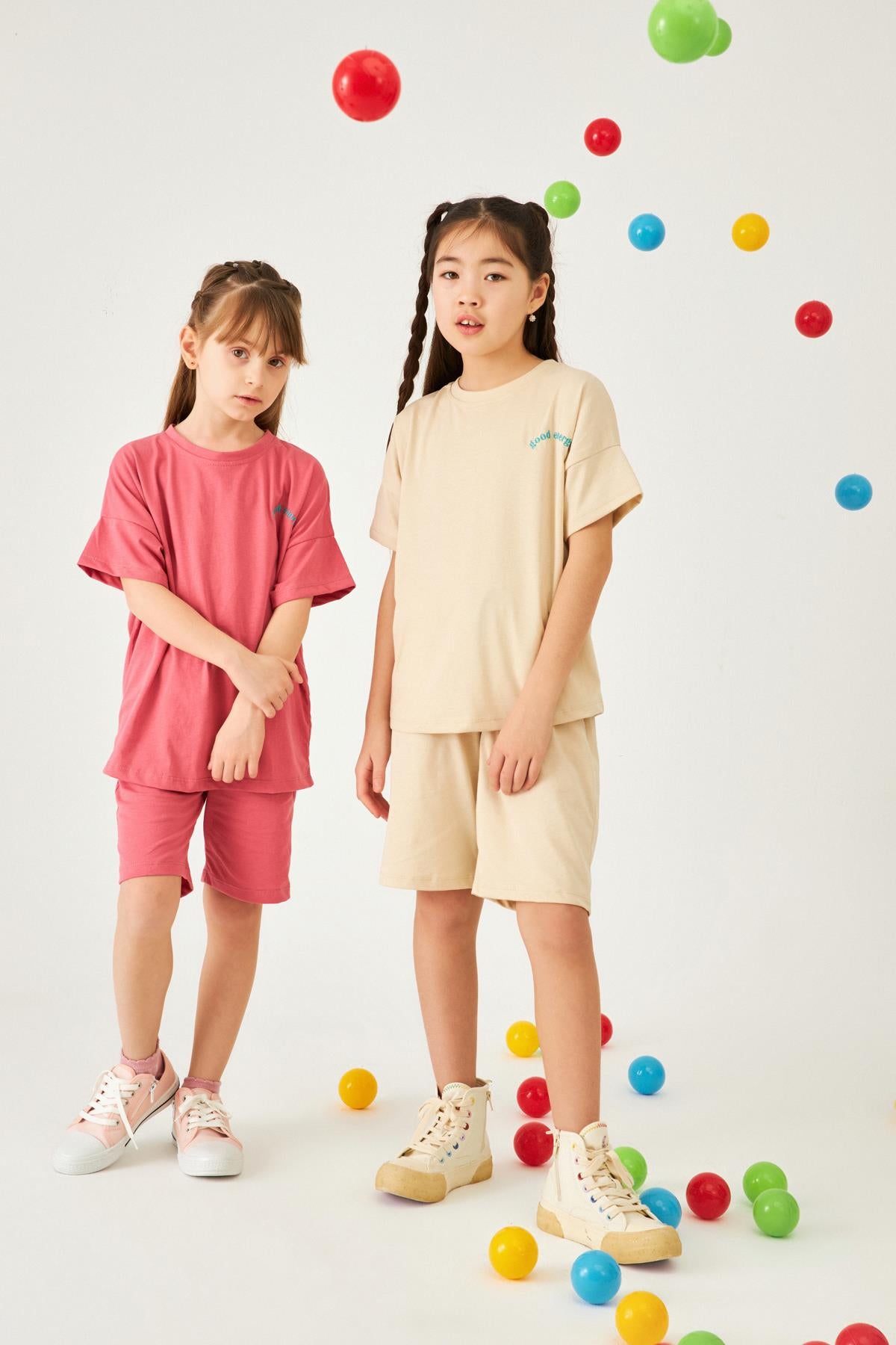 Bisiklet Yaka Düşük Omuz Basic Nakışlı Şortlu Unisex Çocuk İkili Takım Taş - Perendi