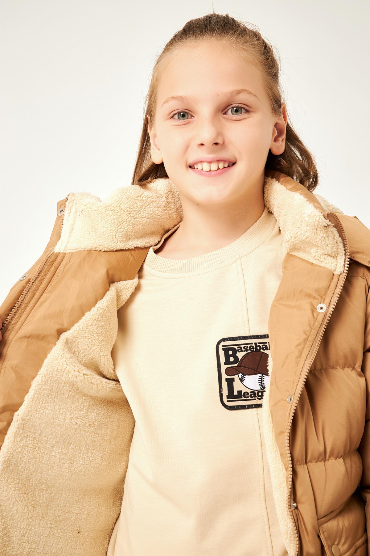 Cep Detaylı Kapüşonlu Unisex Çocuk Mont