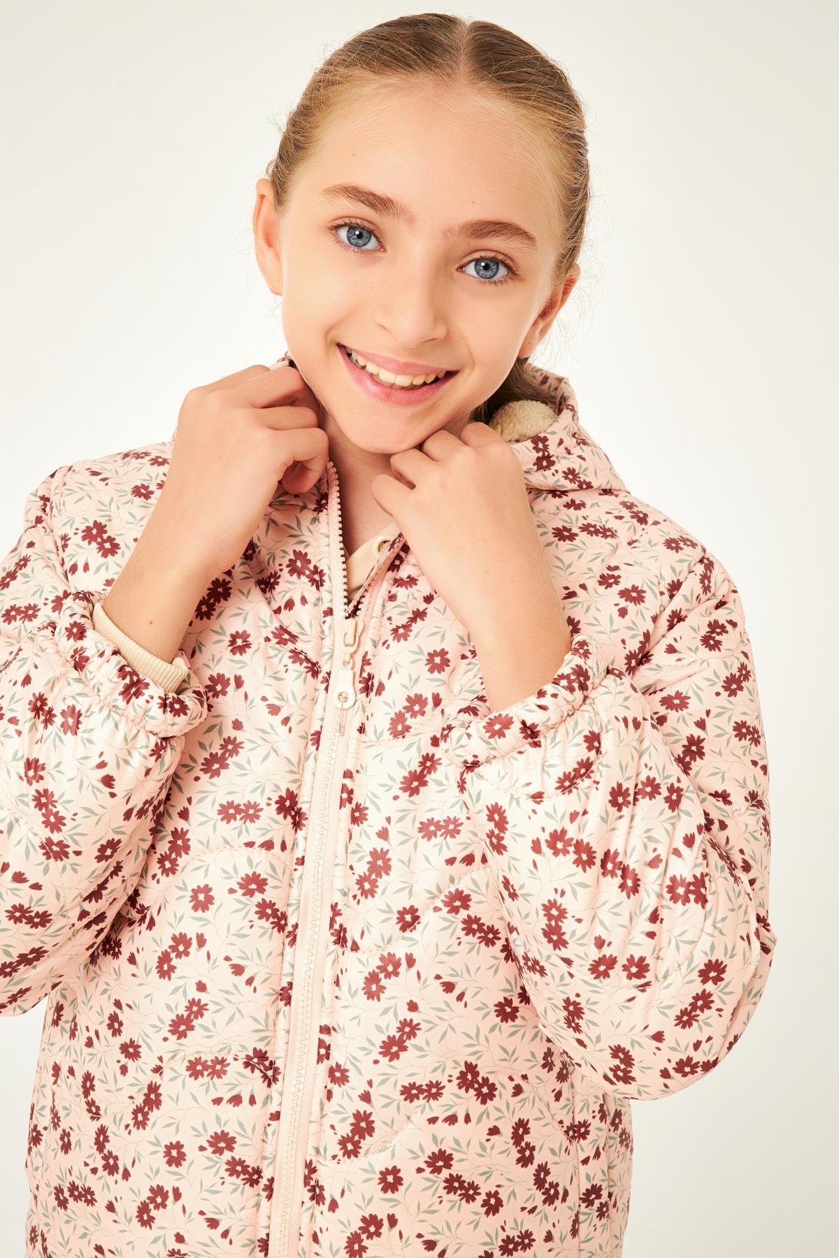 Çiçek Desenli Kız Çocuk Mont