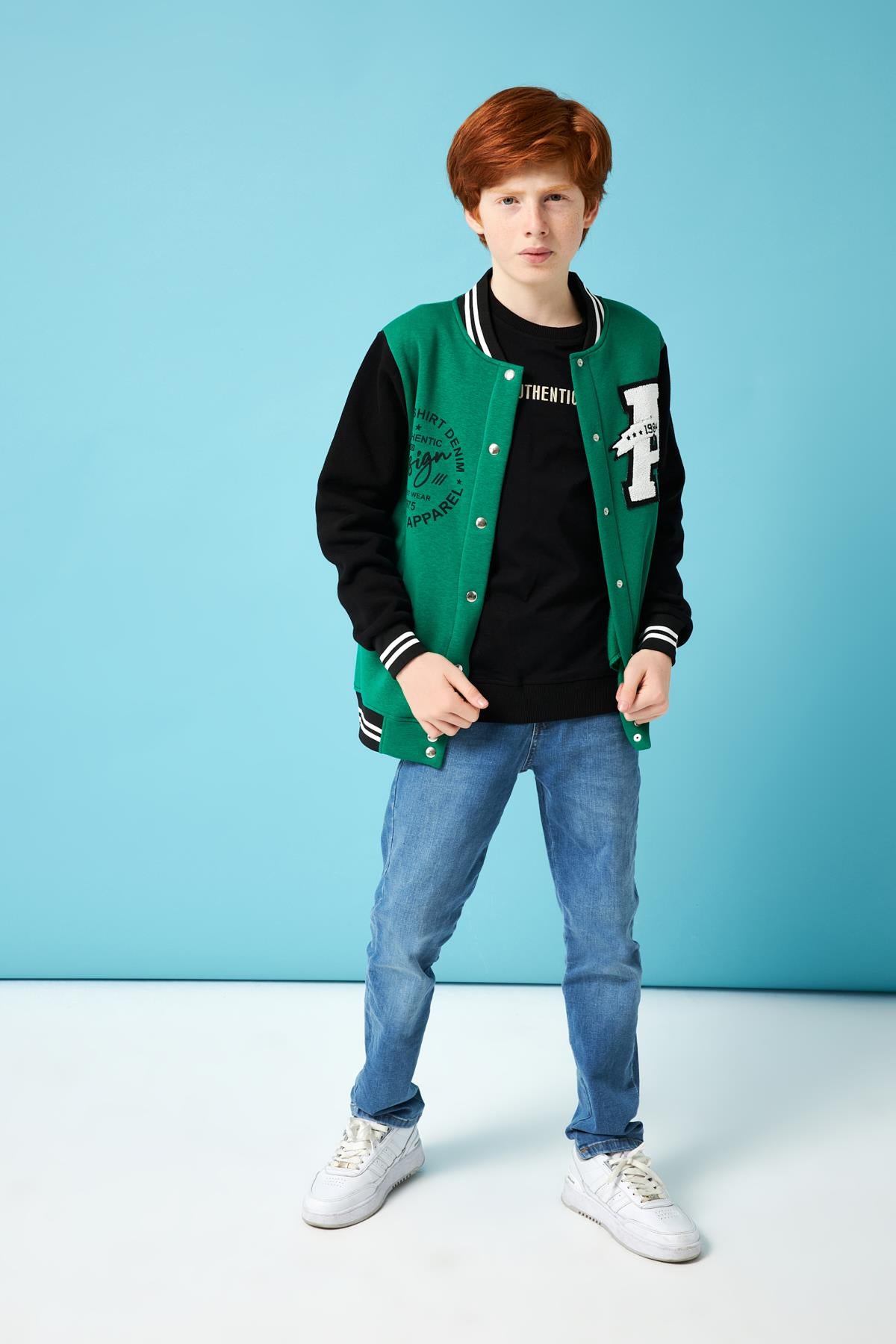 001 Baskı Detaylı Erkek Çocuk Kolej Ceket Benetto - Perendi