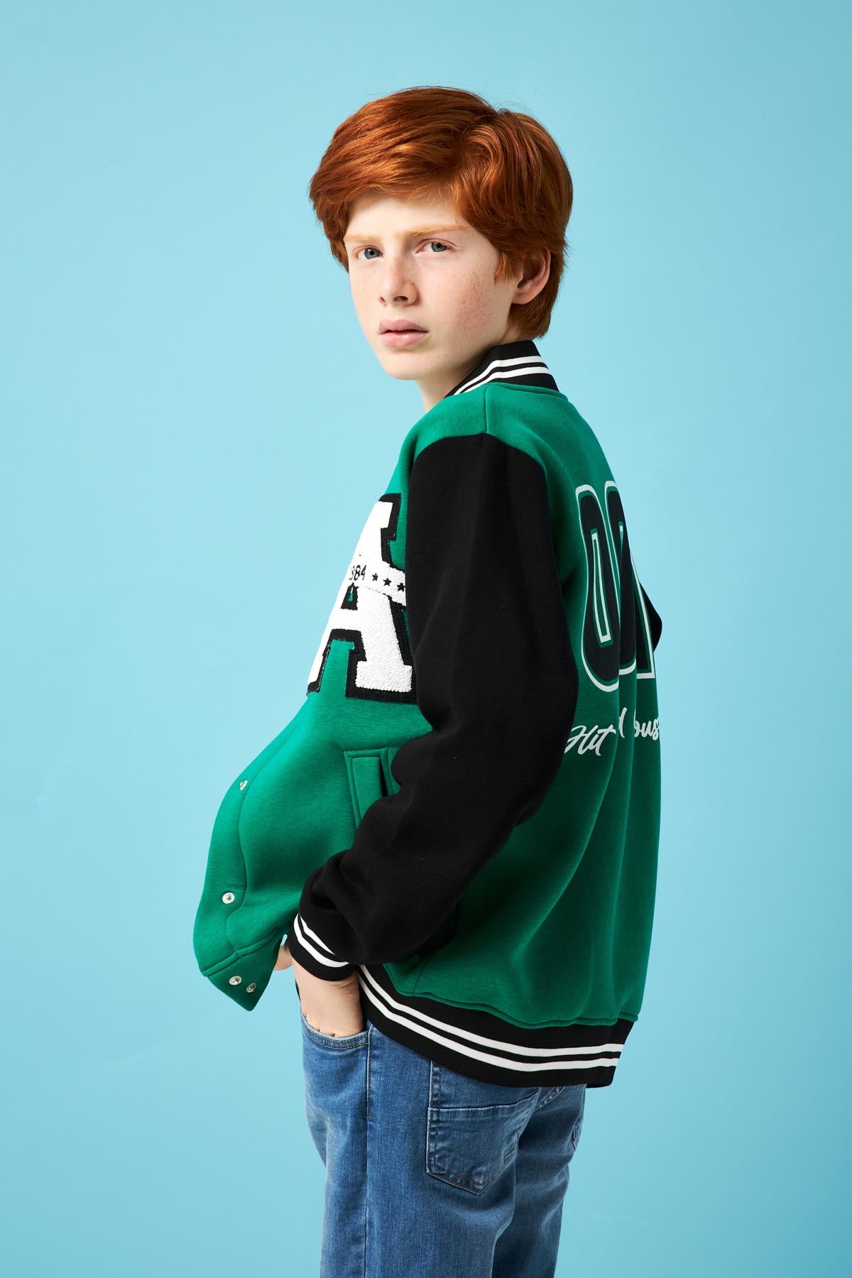 001 Baskı Detaylı Erkek Çocuk Kolej Ceket Benetto - Perendi