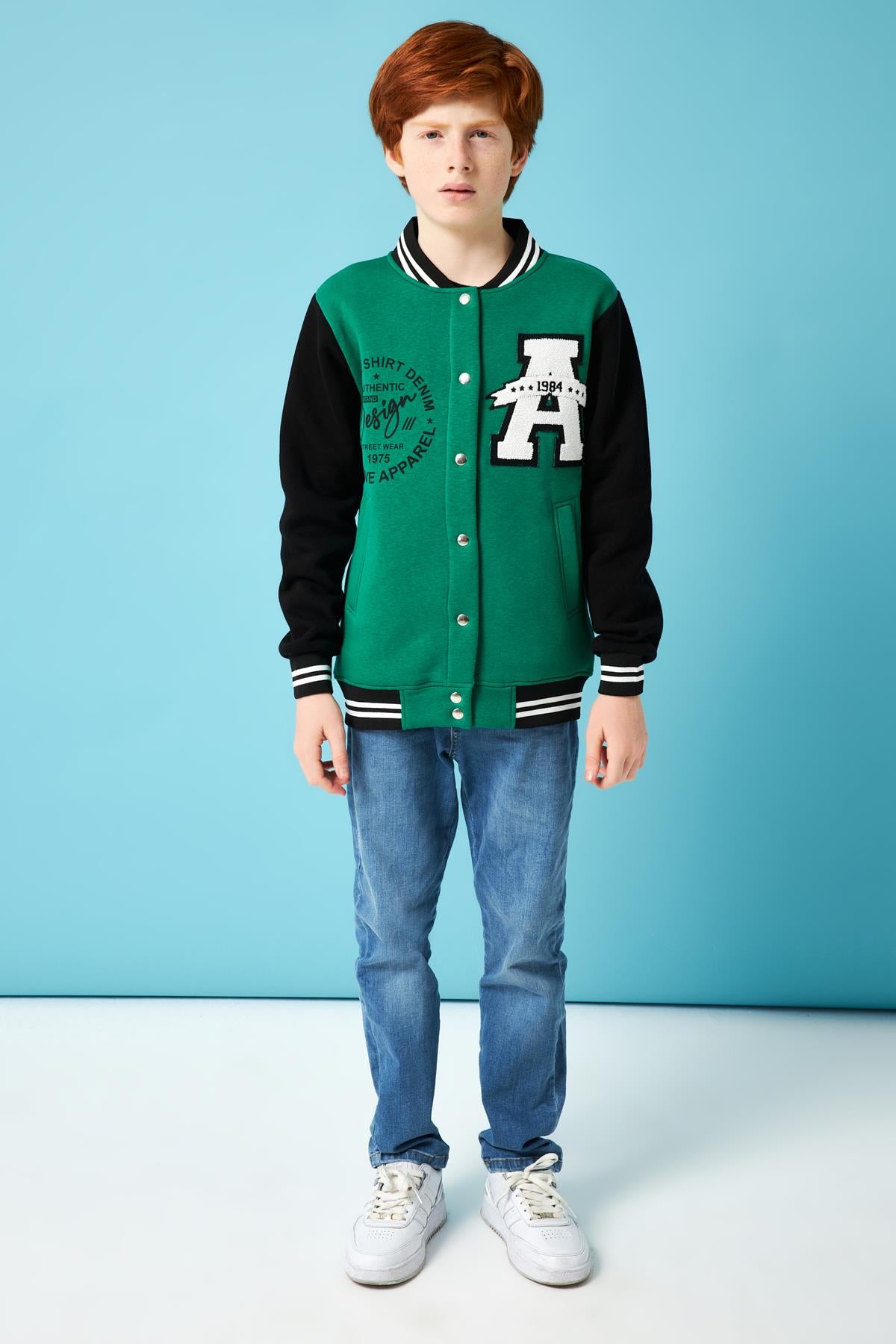 001 Baskı Detaylı Erkek Çocuk Kolej Ceket Benetto - Perendi