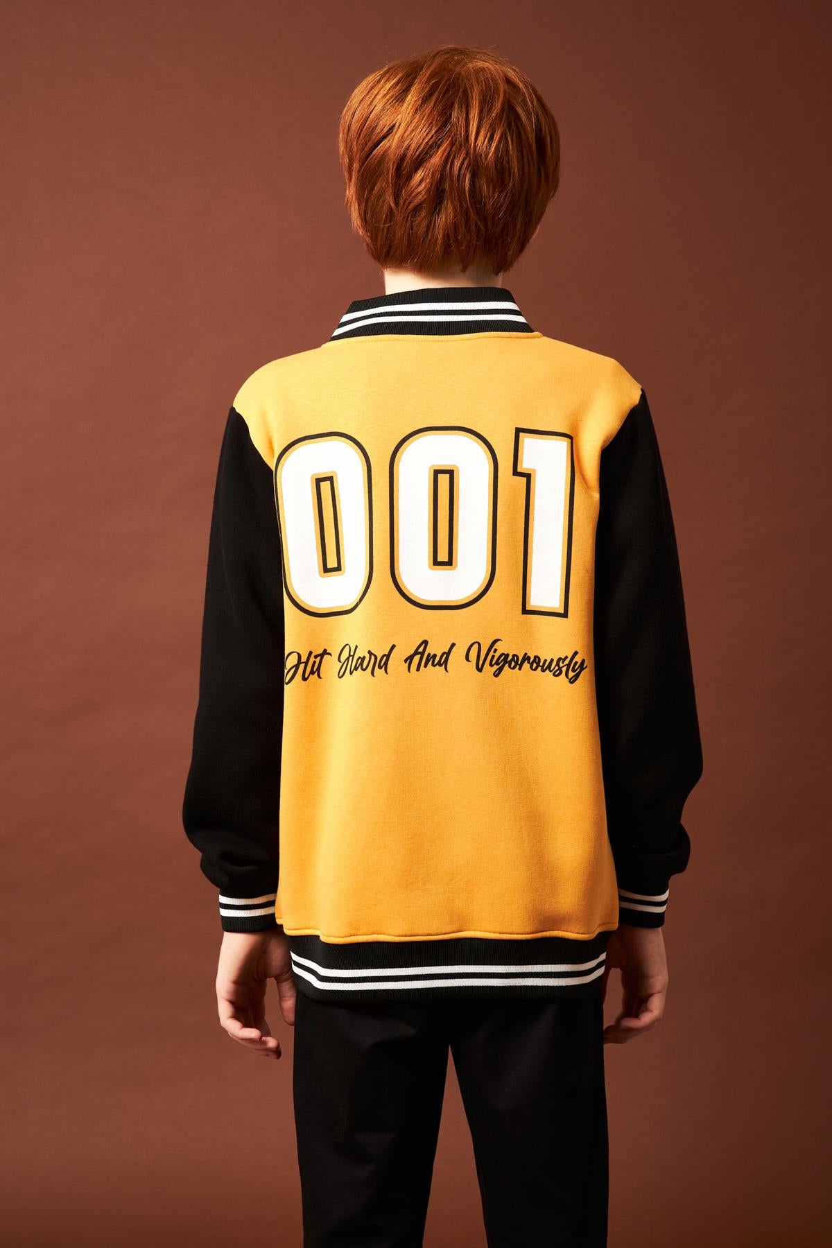 001 Baskı Detaylı Erkek Çocuk Kolej Ceket Hardal - Perendi