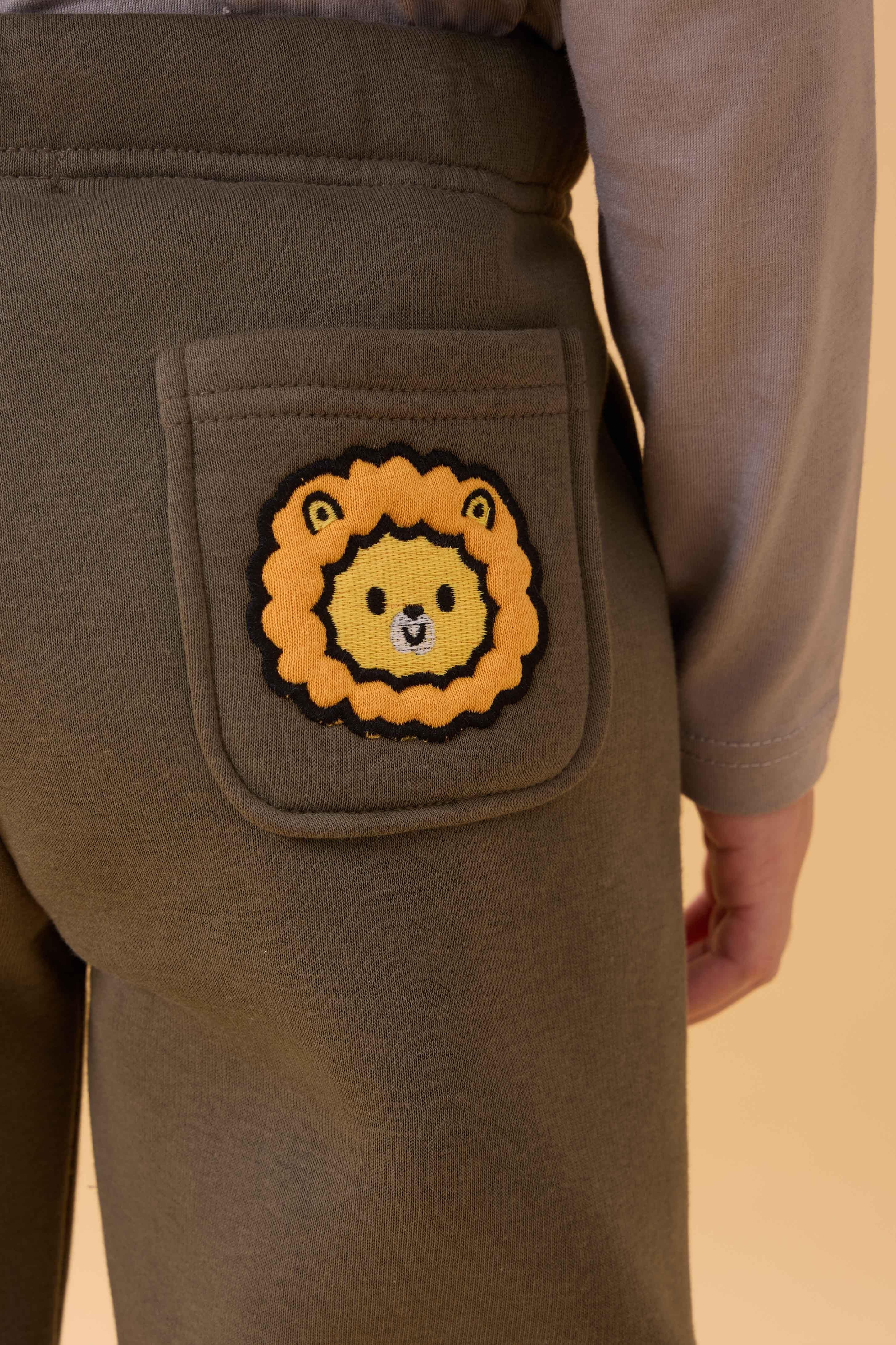 Erkek Çocuk Cep Nakışlı Aslan ve Dinazor 2'li Eşofman Altı Haki-Lacivert