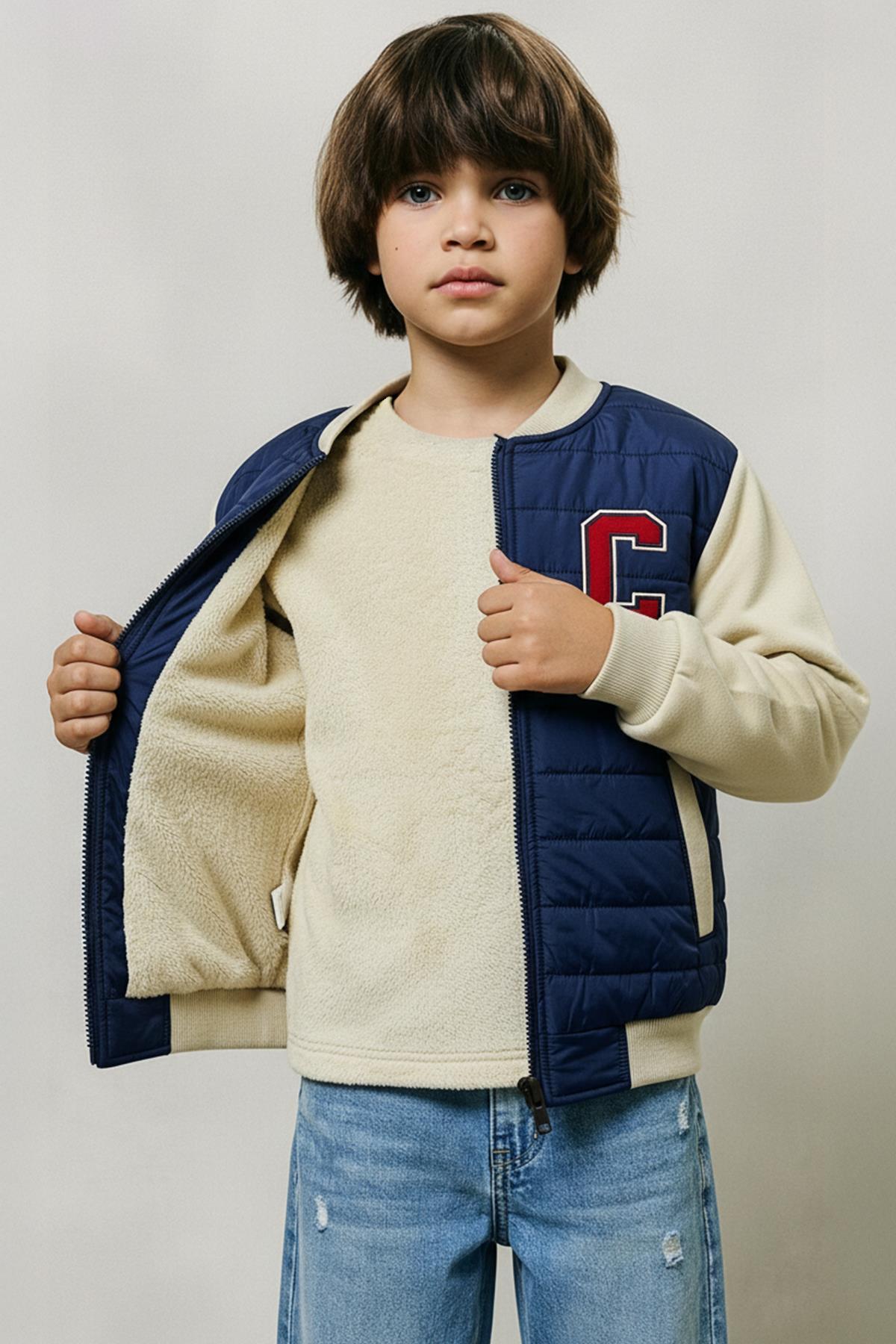 Erkek Çocuk İçi Peluşlu Nakış Detaylı Kapitone Kolej Ceket
