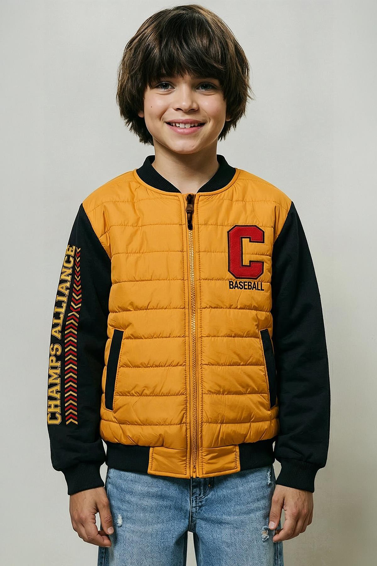 Erkek Çocuk İçi Peluşlu Nakış Detaylı Kapitone Kolej Ceket