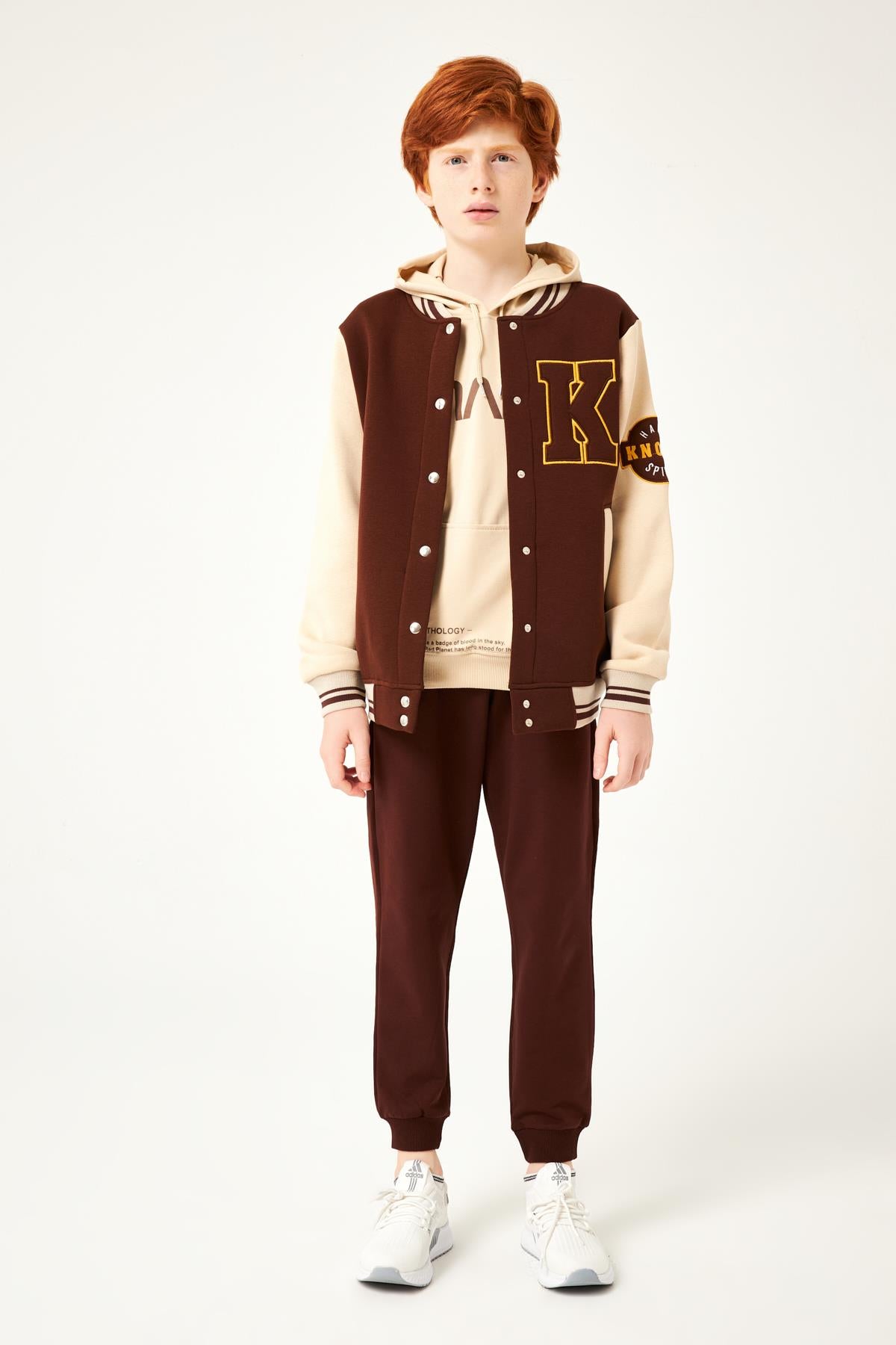 K Nakış Detaylı Erkek Çocuk Kolej Ceket Kahverengi - Perendi