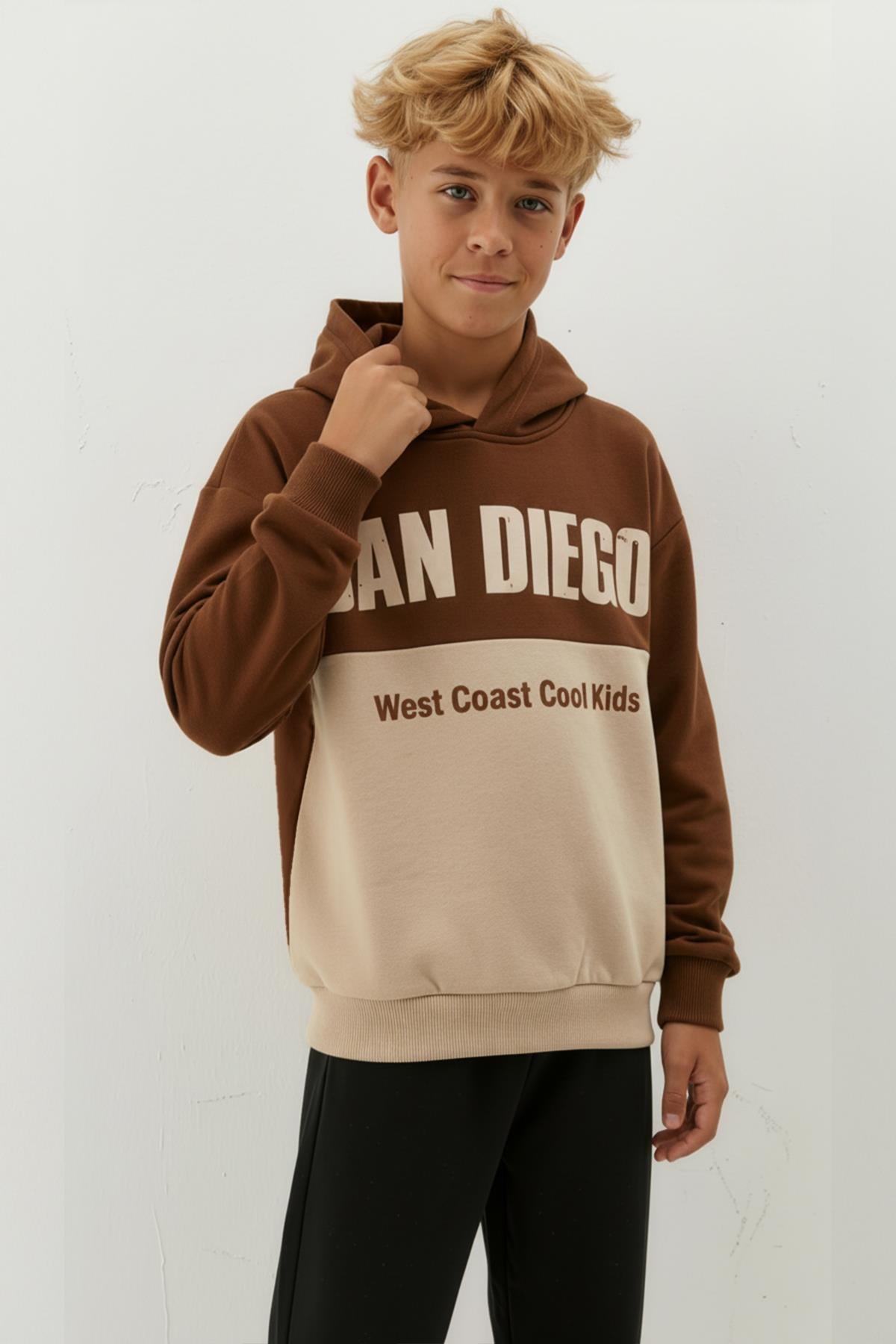 Erkek Çocuk Kapüşonlu Baskı Detaylı Parçalı Sweatshirt