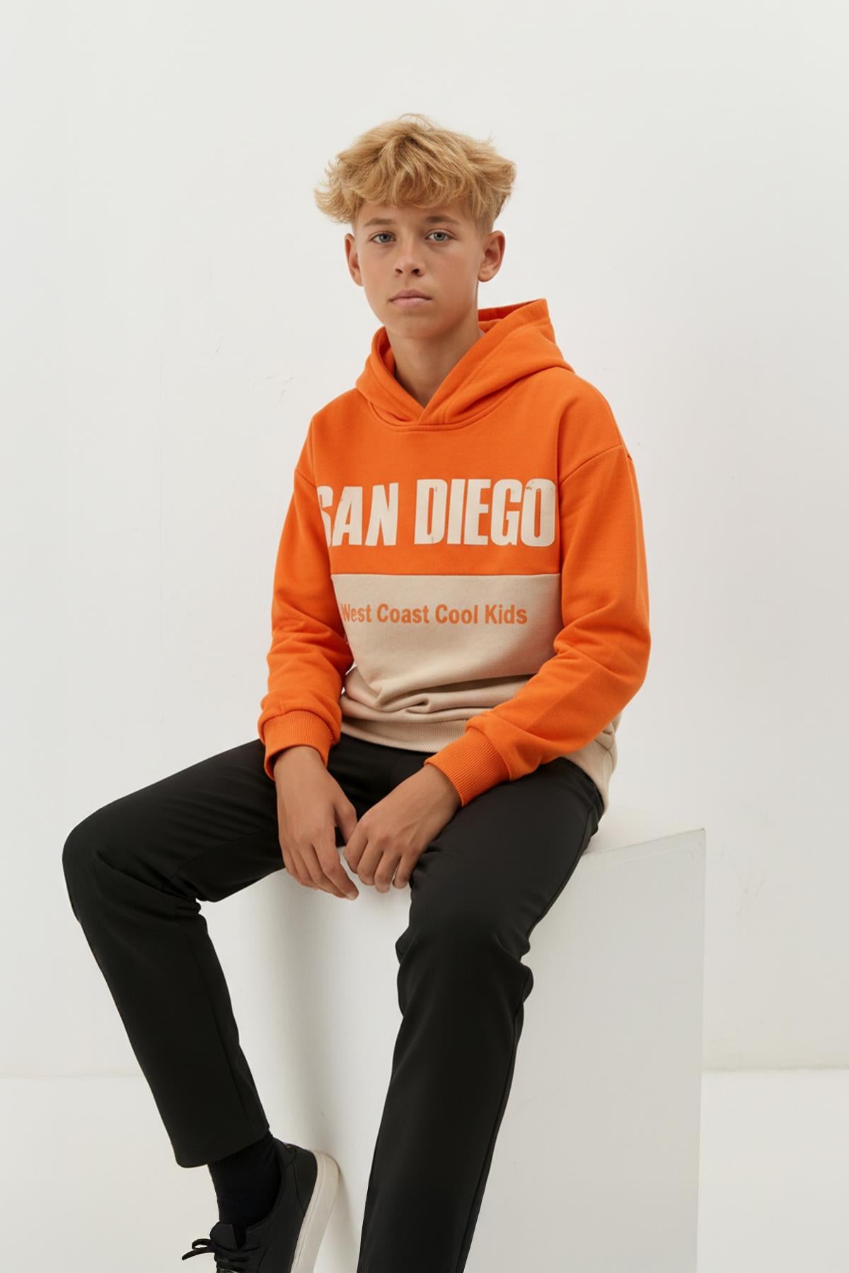 Erkek Çocuk Kapüşonlu Baskı Detaylı Parçalı Sweatshirt - Turuncu/Taş