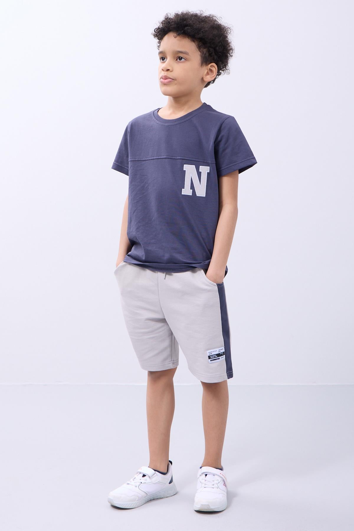 Erkek Çocuk Nakış Detaylı Kısa Kollu Şortlu Takım - Yazlık Spor Kombin Füme - Perendi