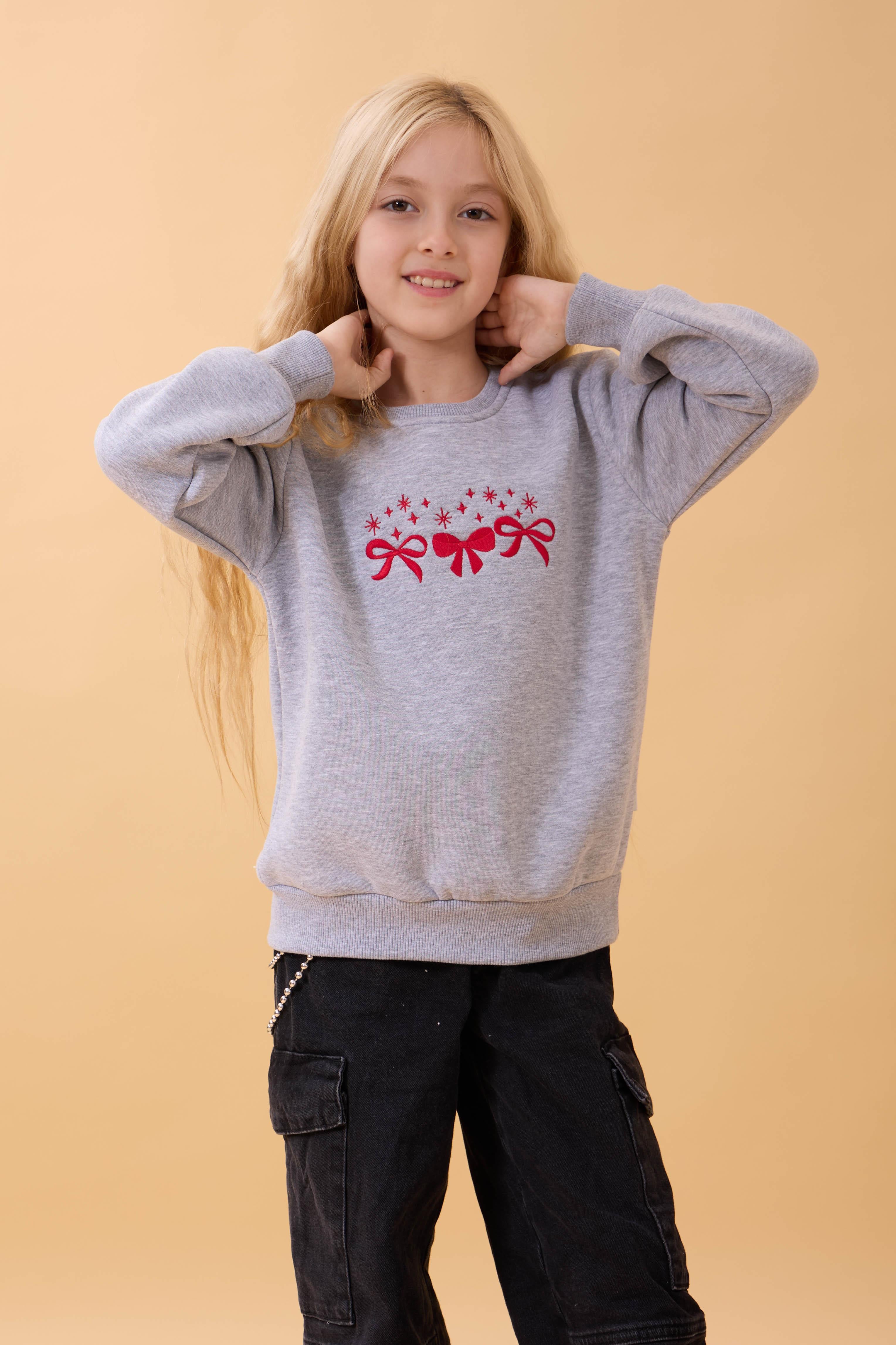 Kız Çocuk Bisiklet Yaka Fiyonk Nakışlı Sweatshirt