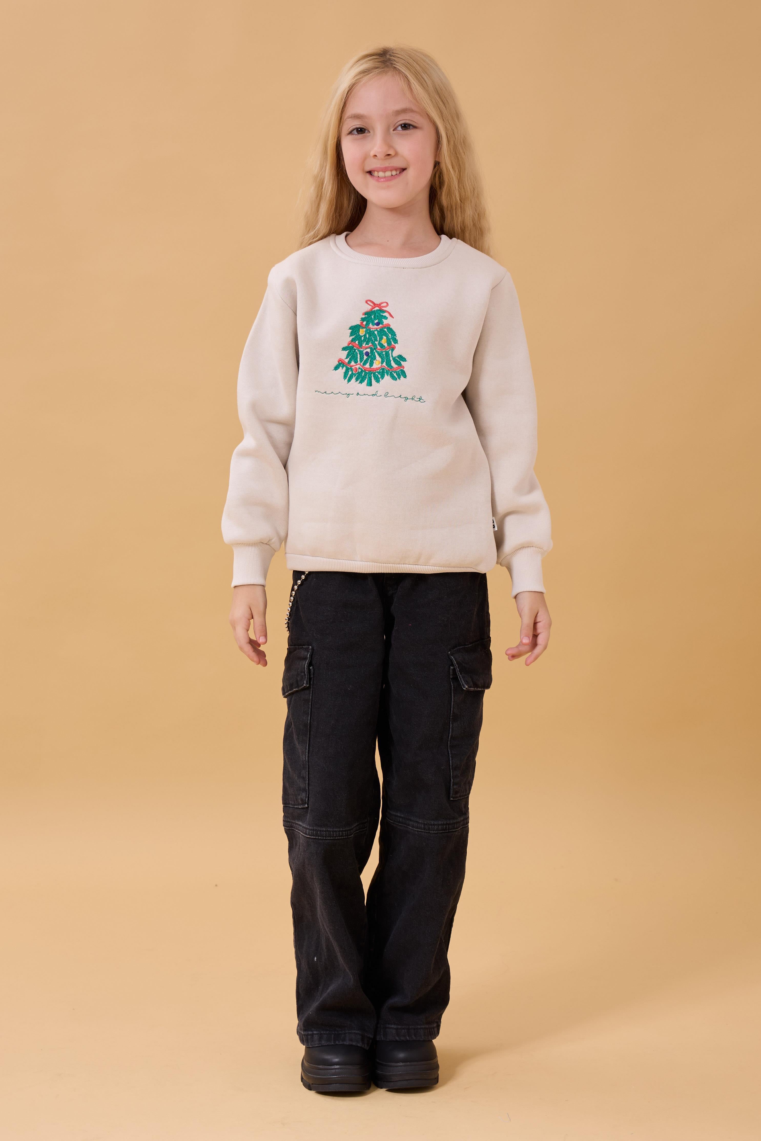 Kız Çocuk Bisiklet Yaka Nakış Detaylı Kışlık Sweatshirt