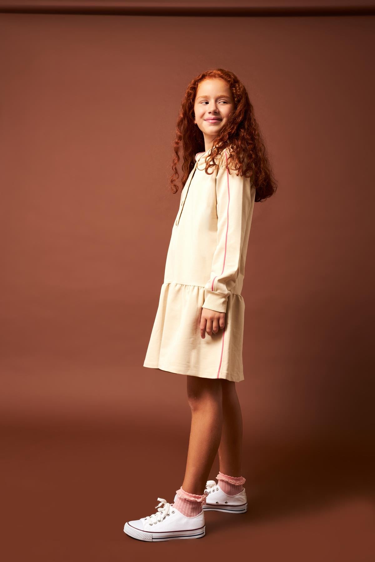 Biye Detaylı Kapüşonlu Kız Çocuk Elbise Taş - Perendi