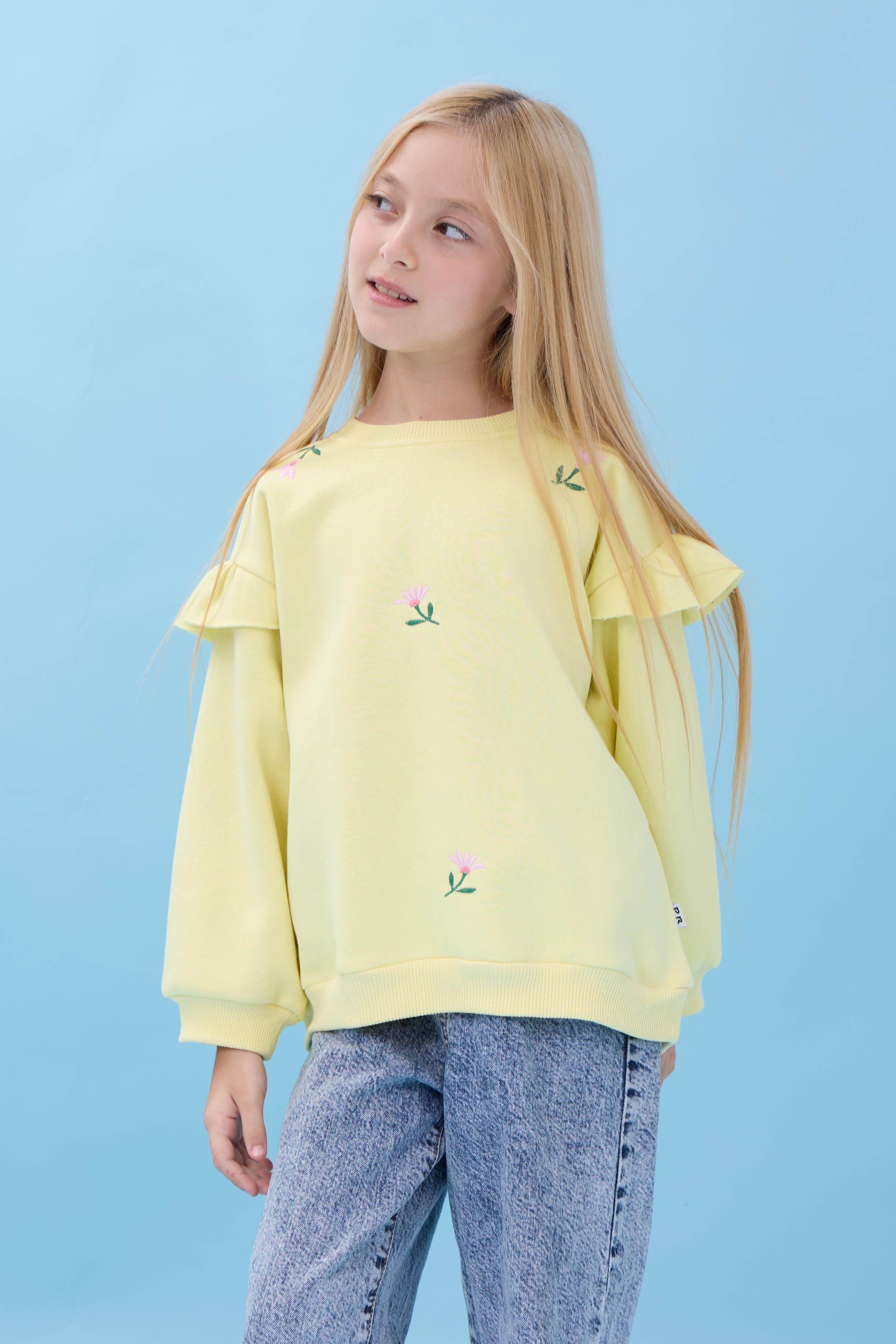 Kız Çocuk Fırfır Detaylı Çiçek İşlemeli Şardonlu Oversize Sweatshirt - Sarı