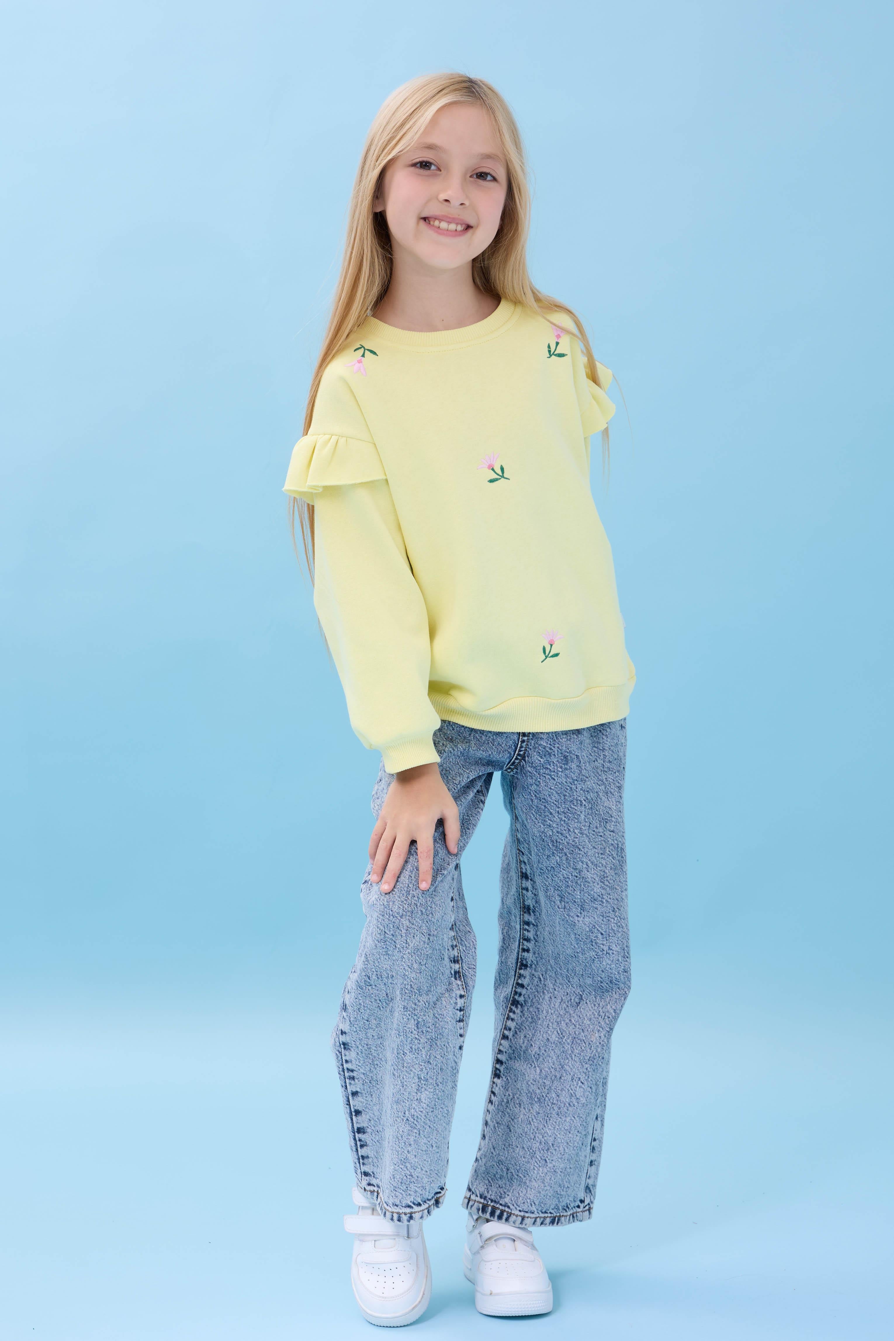 Kız Çocuk Fırfır Detaylı Çiçek İşlemeli Şardonlu Oversize Sweatshirt - Sarı