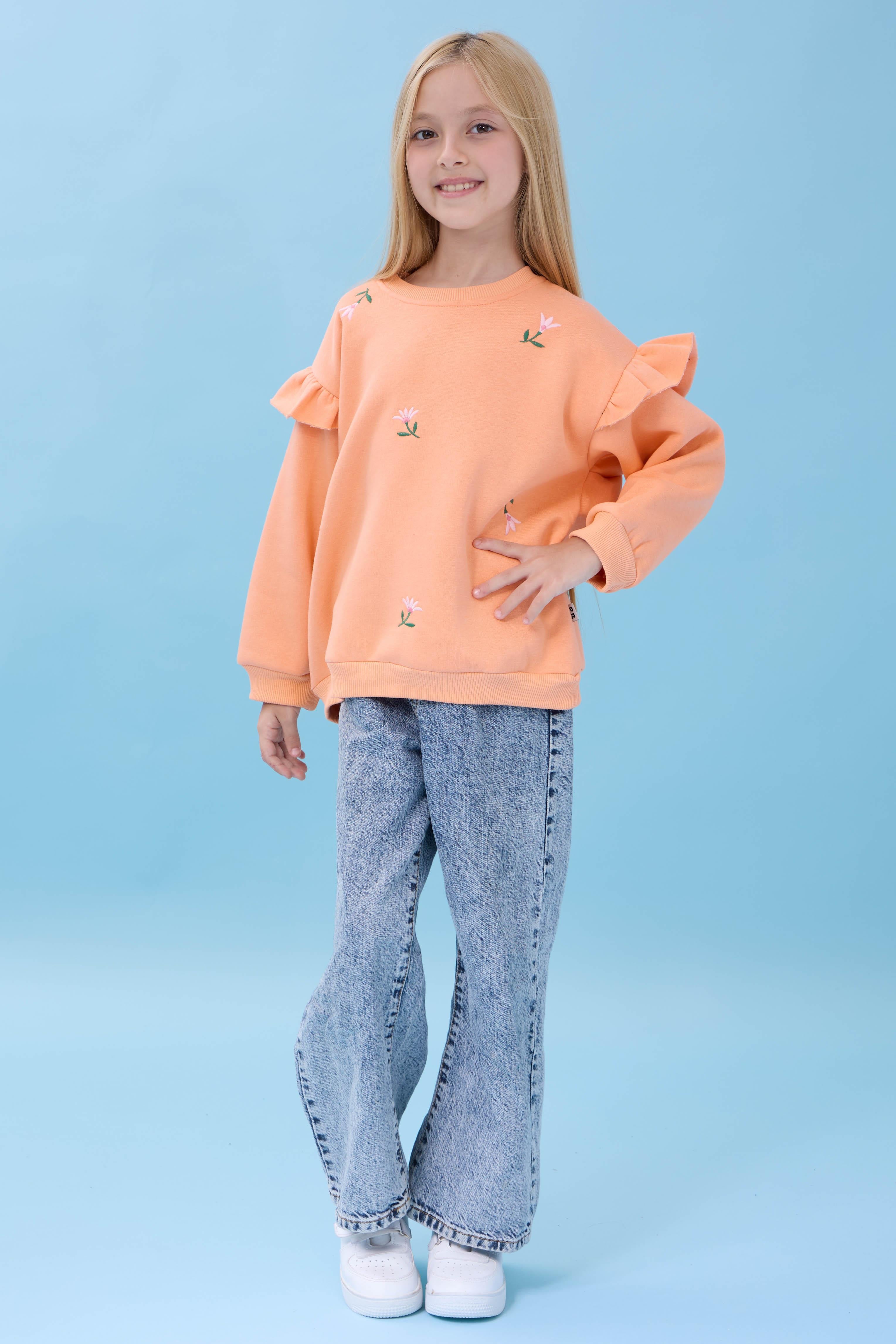 Kız Çocuk Fırfır Detaylı Çiçek İşlemeli Şardonlu Oversize Sweatshirt - Şeftali