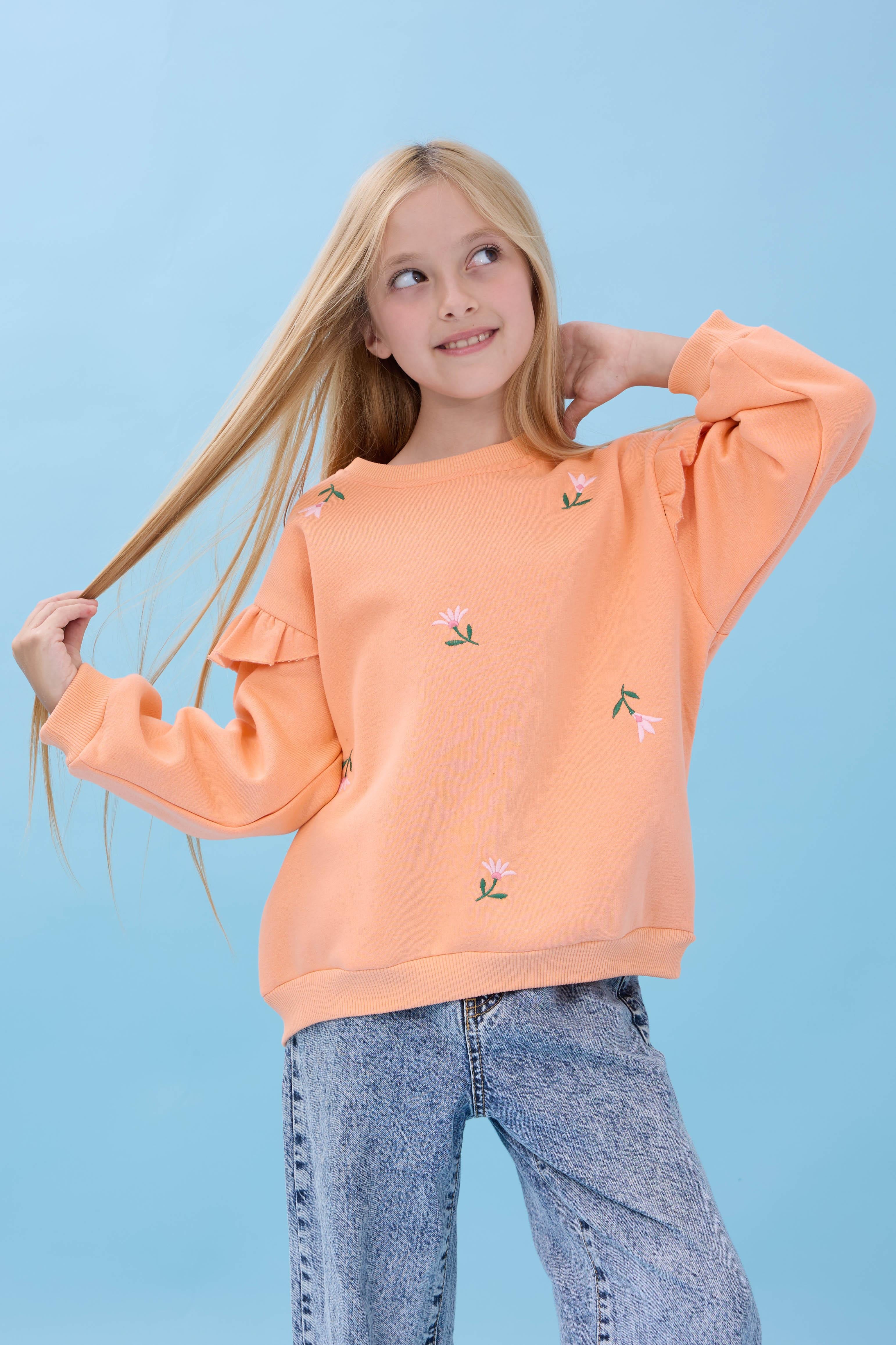 Kız Çocuk Fırfır Detaylı Çiçek İşlemeli Şardonlu Oversize Sweatshirt - Şeftali