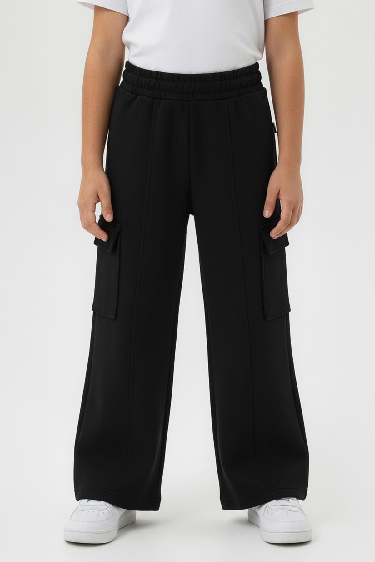 Kız Çocuk Geniş Paça Kargo Cepli Jogger Eşofman Altı – Siyah