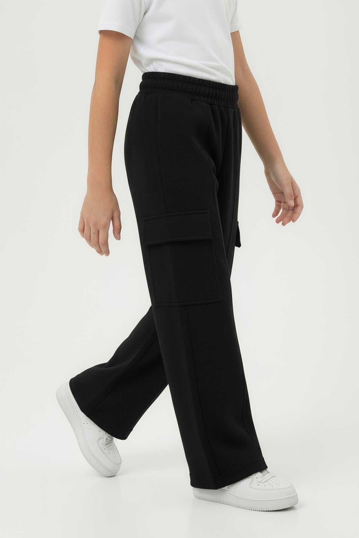 Kız Çocuk Geniş Paça Kargo Cepli Jogger Eşofman Altı – Siyah