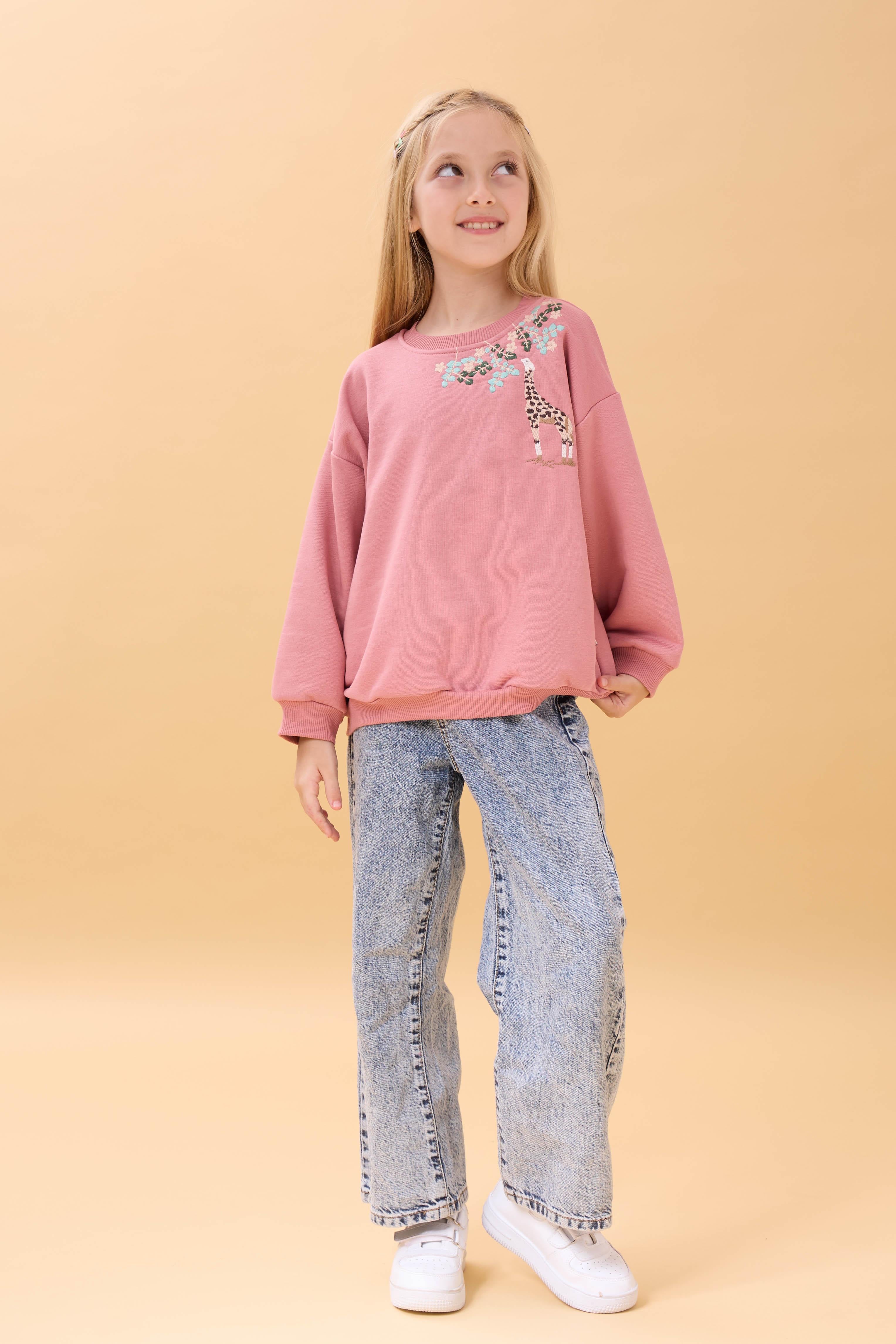 Kız Çocuk Zürafa Nakışlı Mevsimlik Oversize Sweatshirt – Gül Kurusu