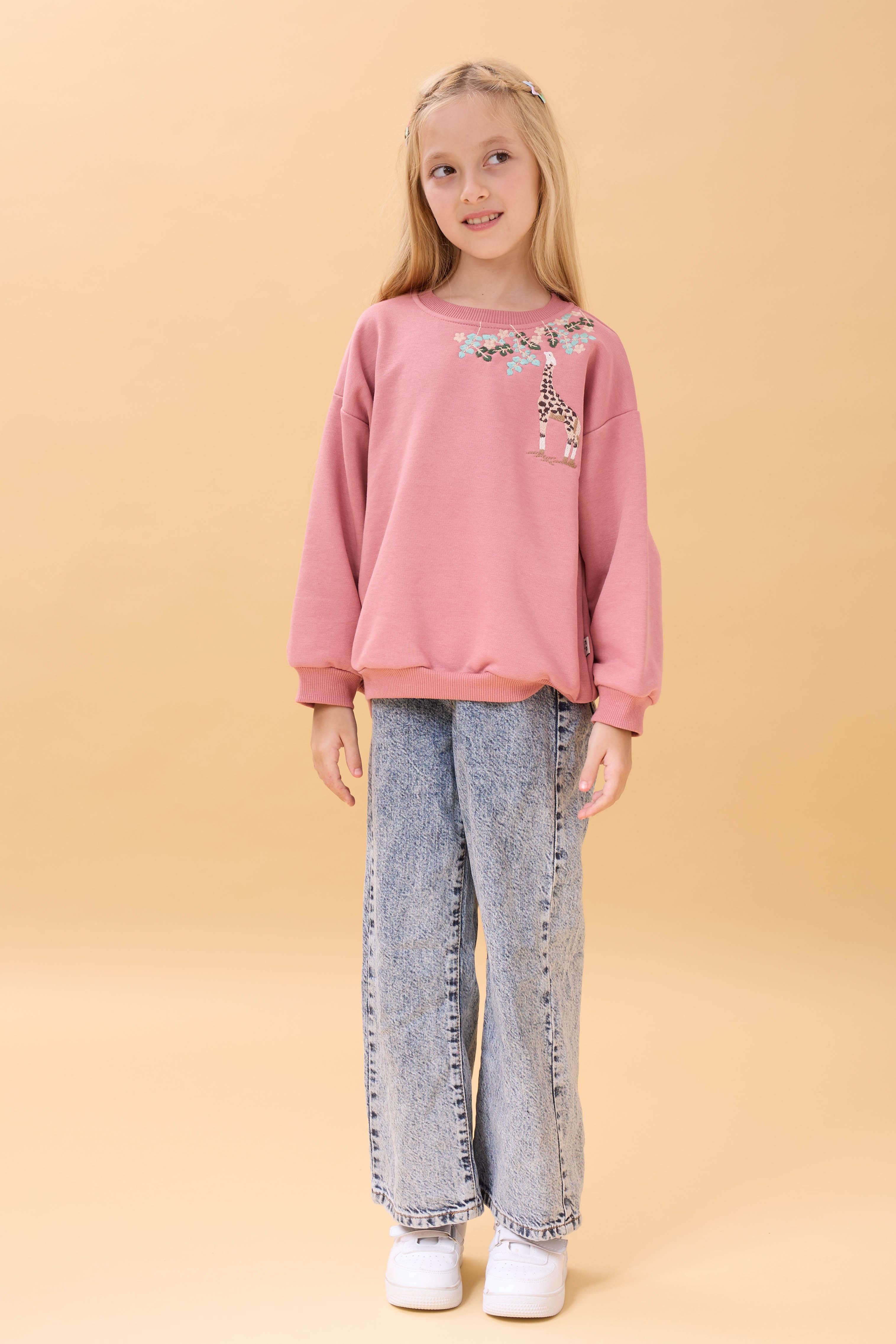 Kız Çocuk Zürafa Nakışlı Mevsimlik Oversize Sweatshirt – Gül Kurusu