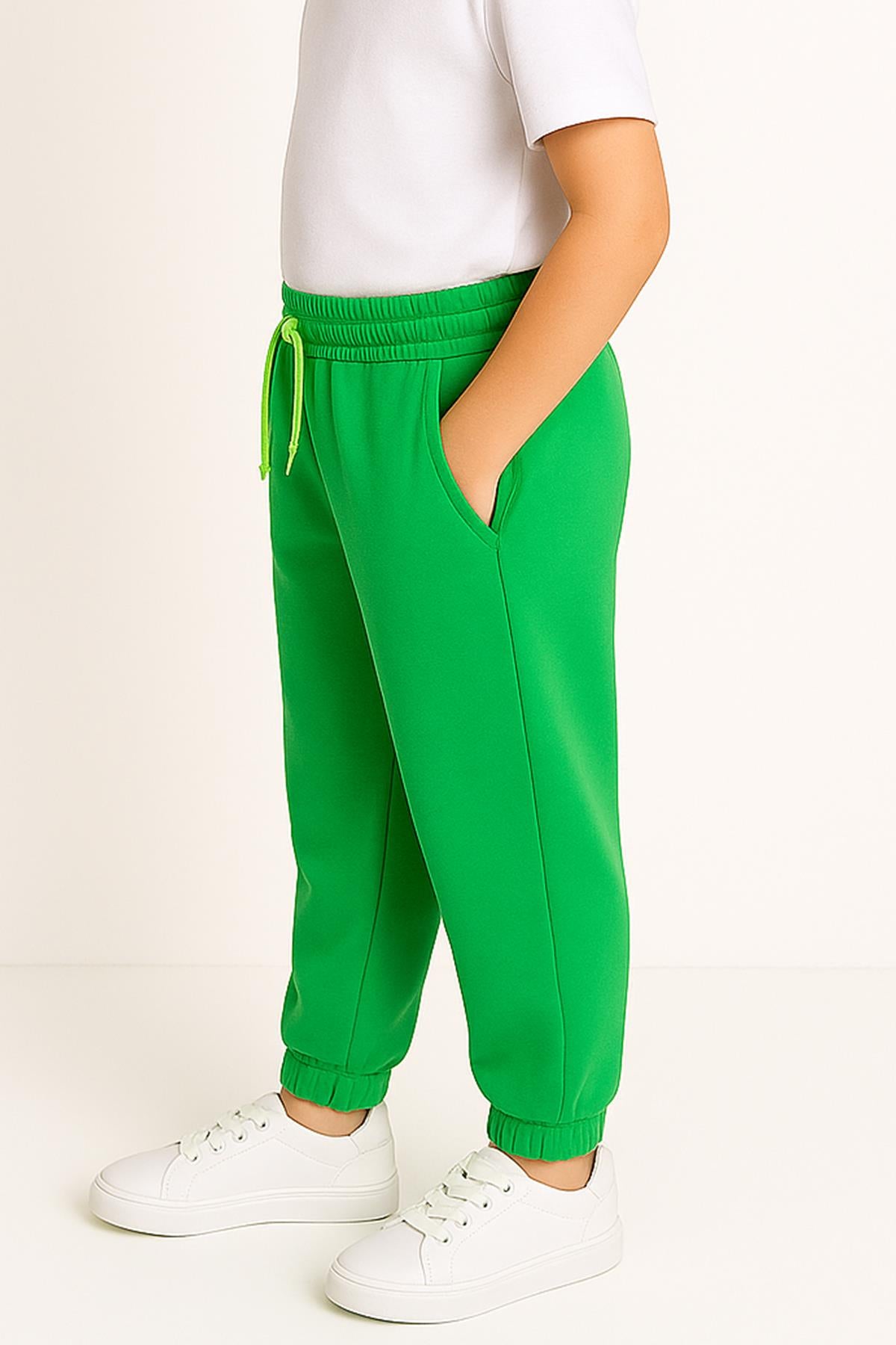 Lastikli Rahat Kesim Cepli Erkek ve Kız Çocuk Unisex Eşofman Altı Yeşil