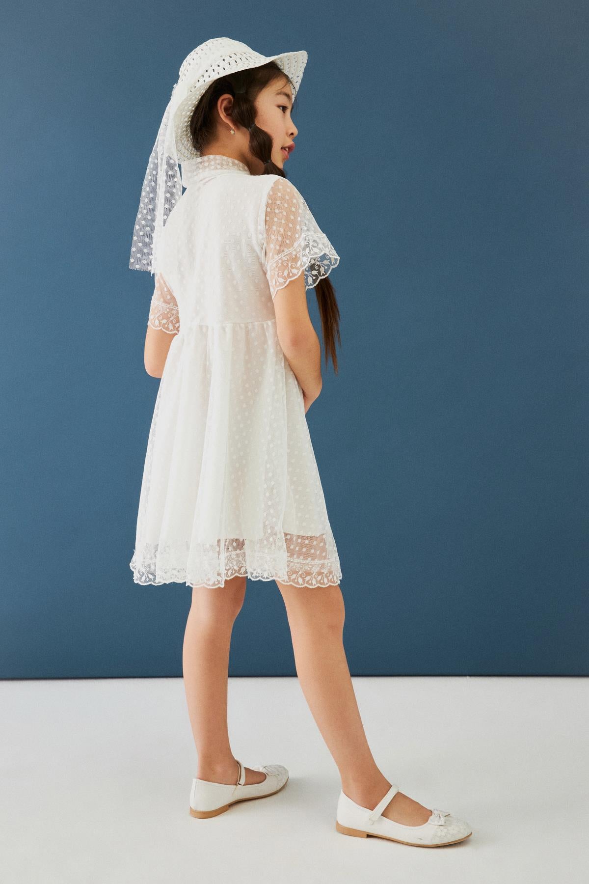 Şapka ve Hostes Yaka Detaylı Kız Çocuk Elbise Beyaz - Perendi