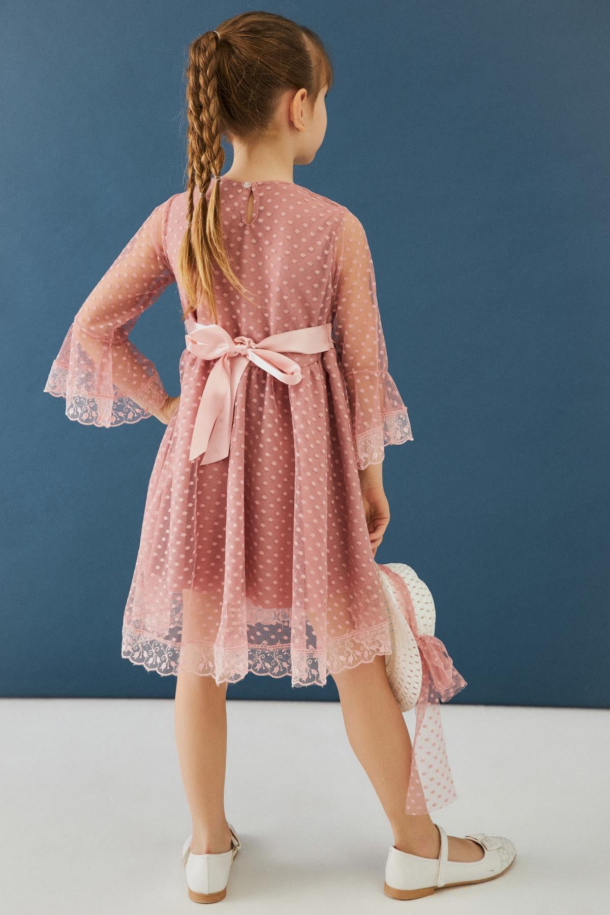 Şapka ve Kemer Detaylı Kız Çocuk Elbise