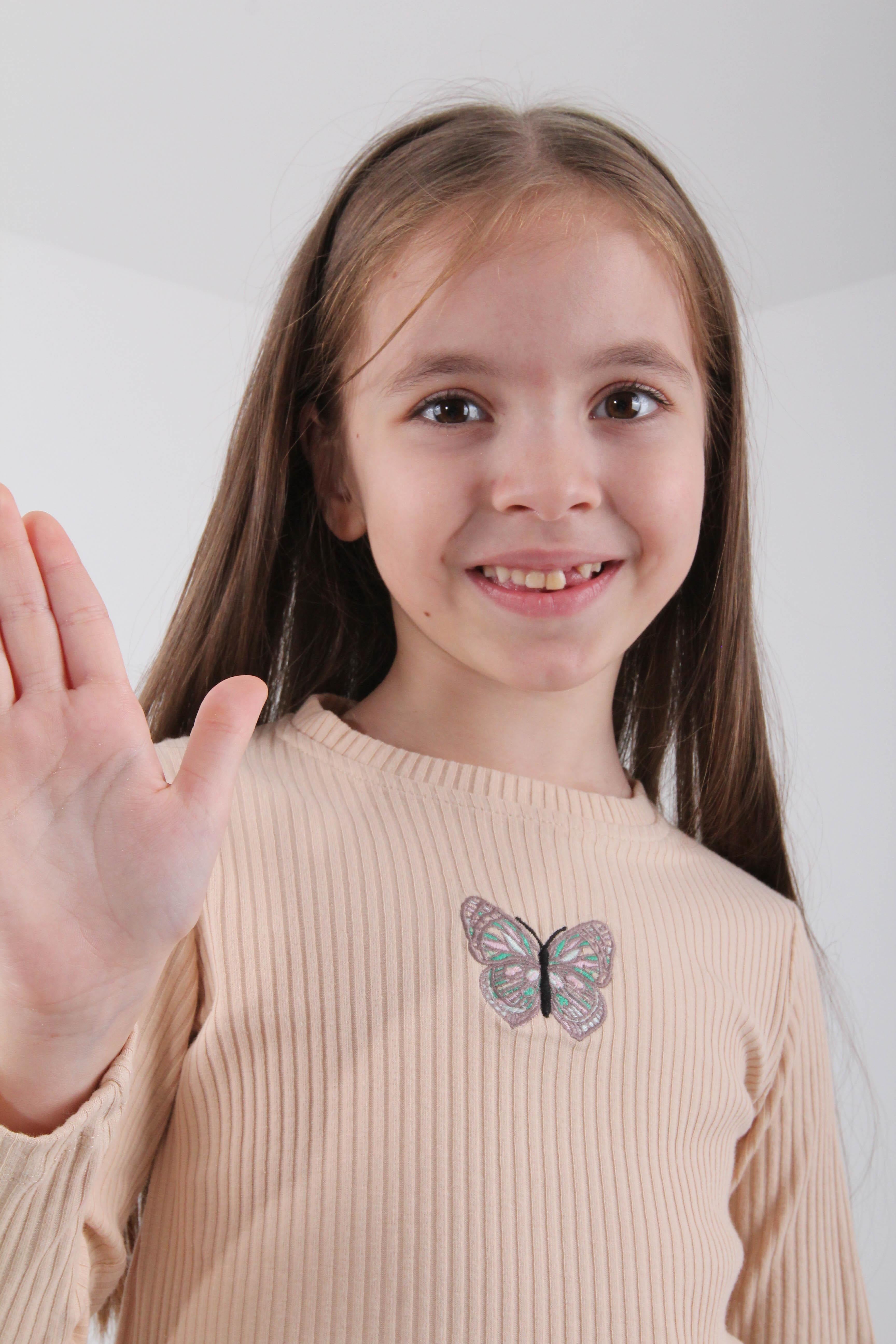 %100 Pamuklu Kelebek Nakışlı Kız Çocuk Sweatshirt