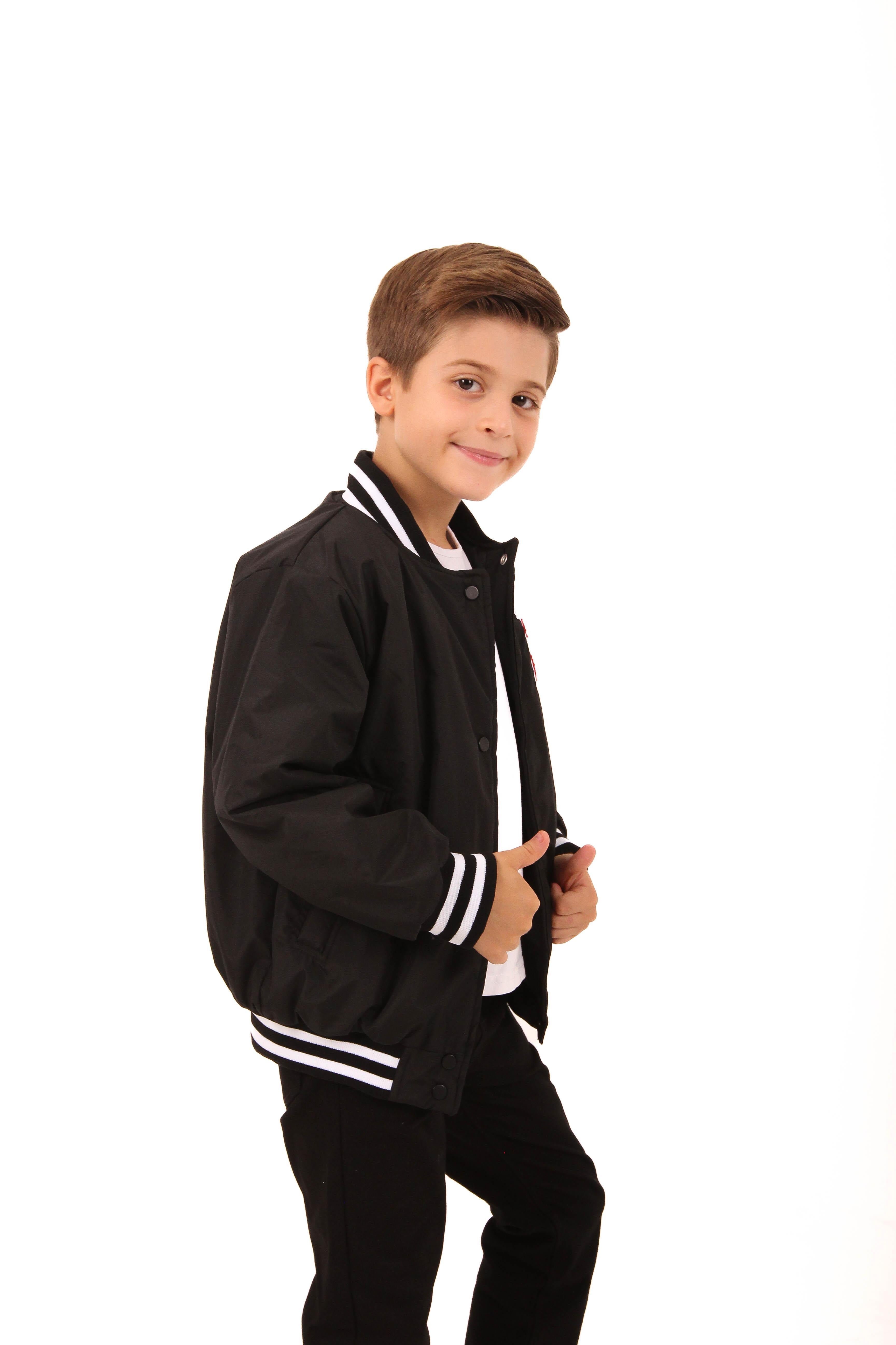 28 Nakışlı Erkek Çocuk Bomber Ceket