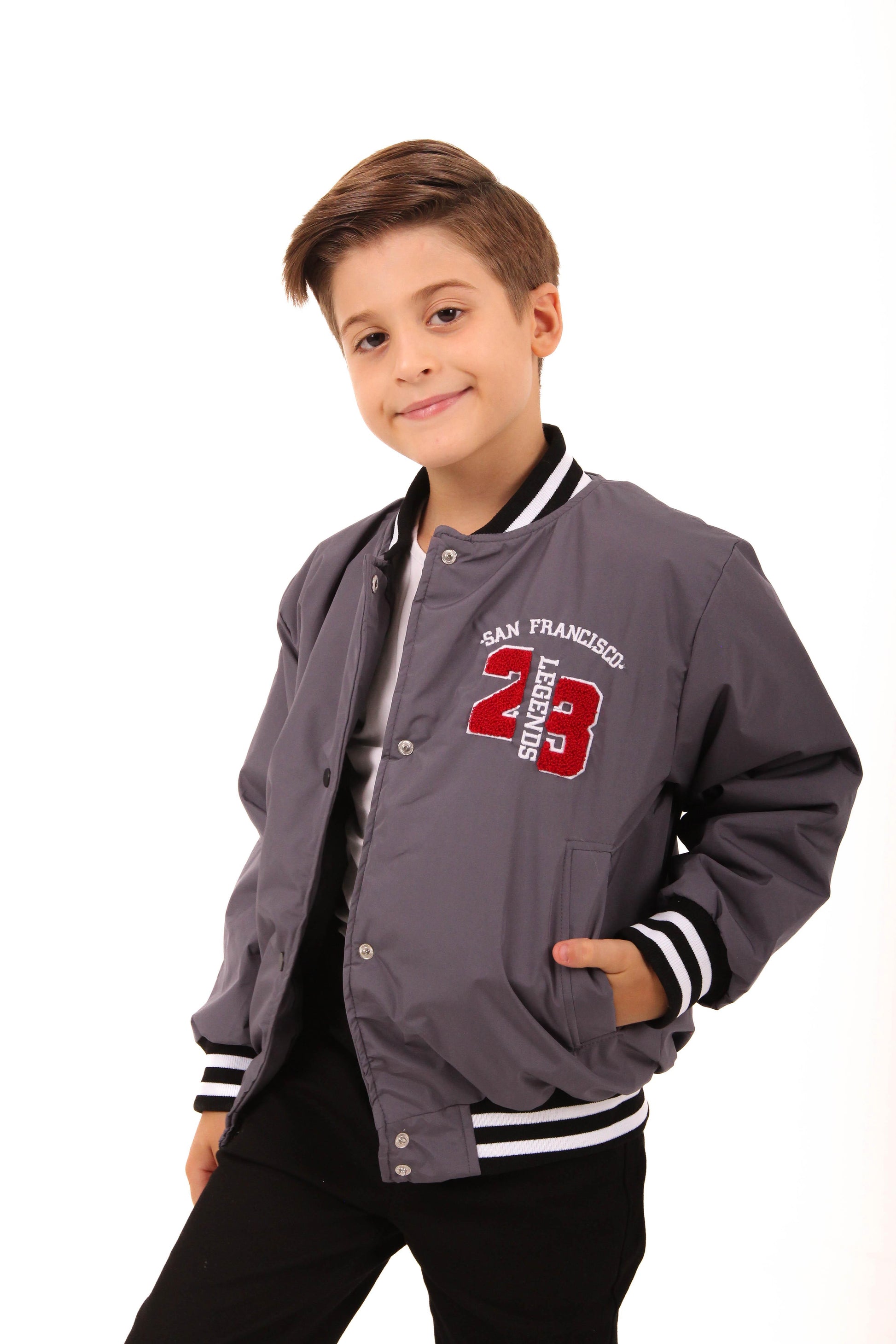 28 Nakışlı Erkek Çocuk Bomber Ceket
