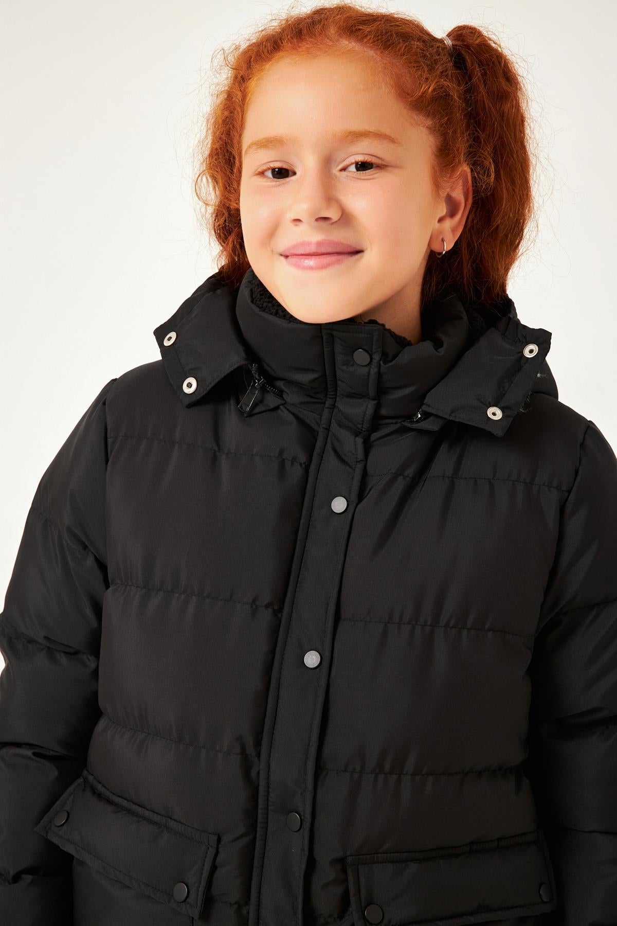 Cep Detaylı Kapüşonlu Unisex Çocuk Mont