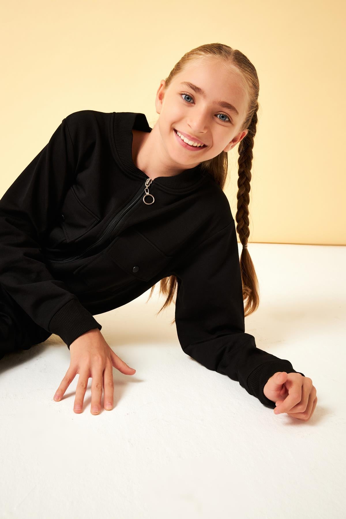 Cep Detaylı Mevsimlik Kız Çocuk Okul Takımı