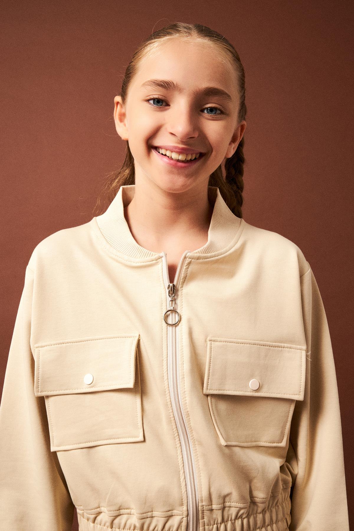 Cep Detaylı Mevsimlik Kız Çocuk Okul Takımı