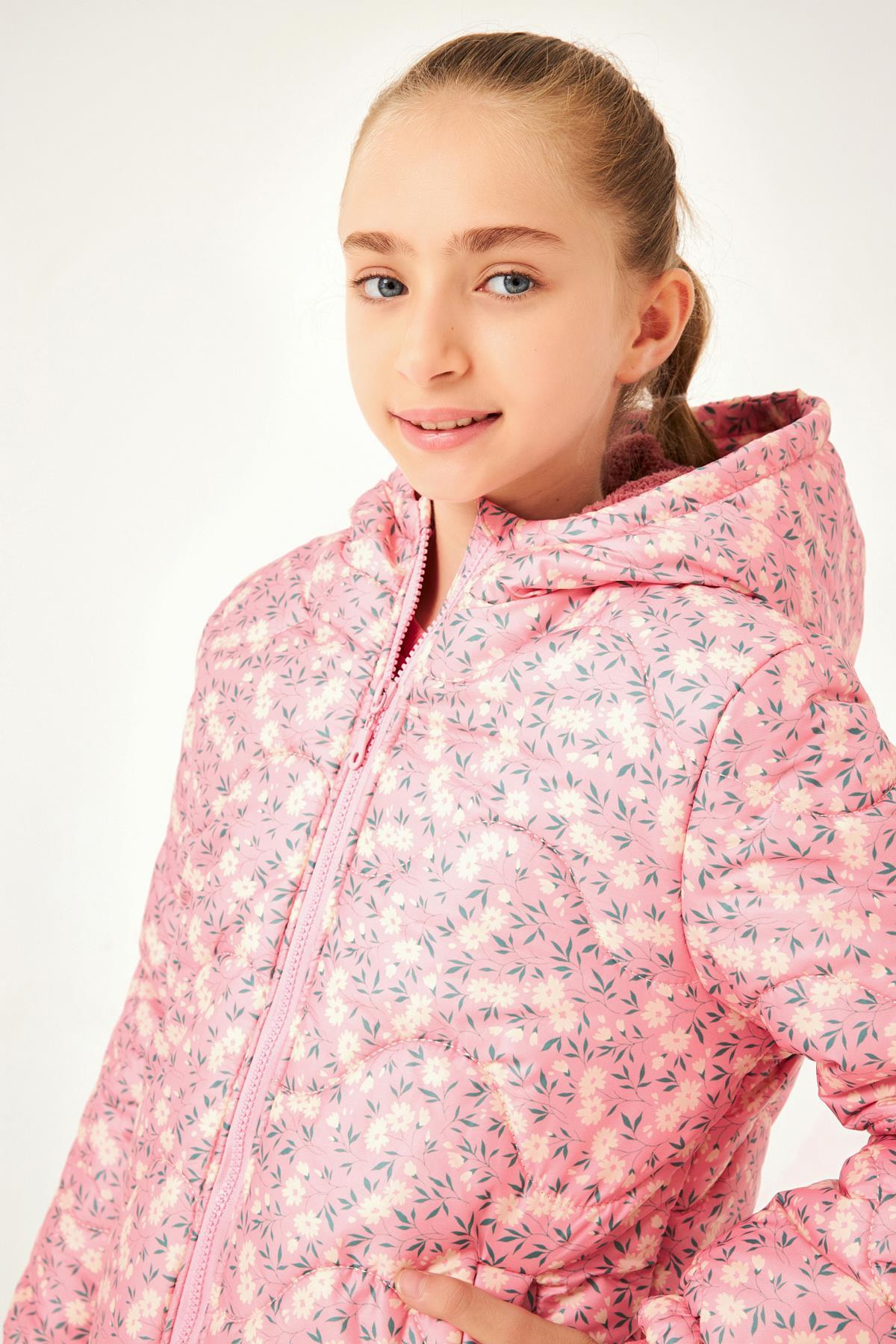 Çiçek Desenli Kız Çocuk Mont