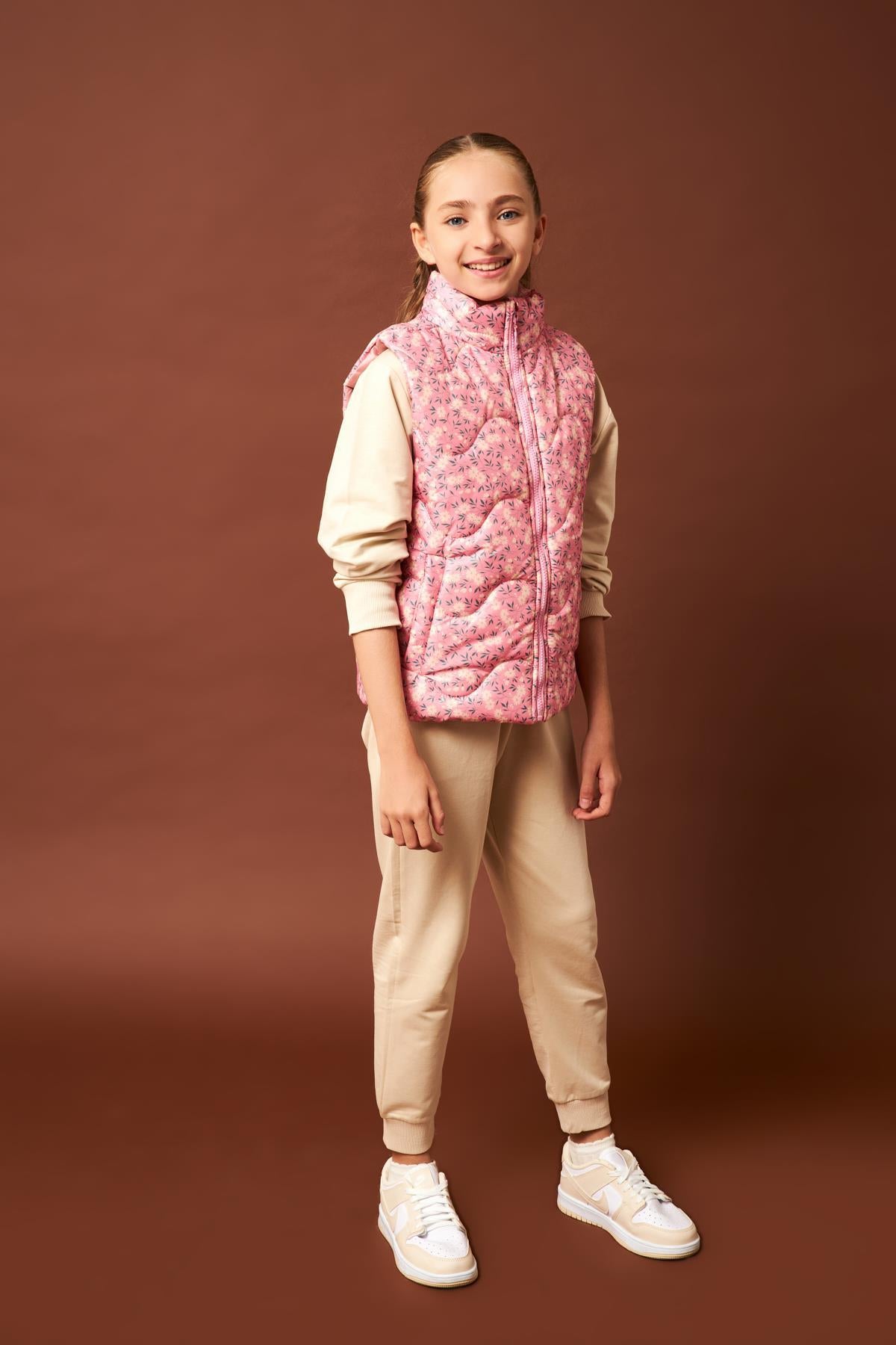 Çiçek Desenli Kız Çocuk Yelek