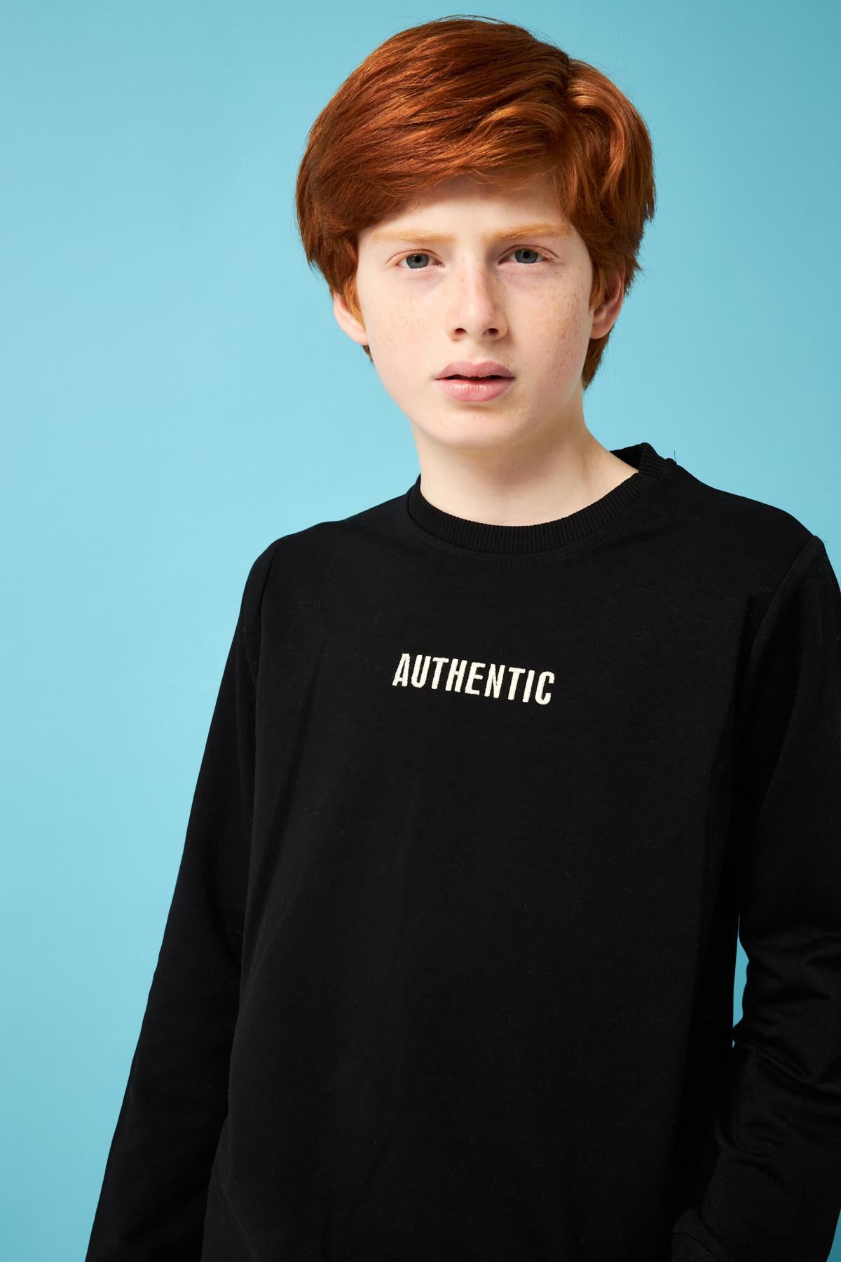 Authentic Nakış Detaylı Erkek Çocuk Sweatshirt Siyah