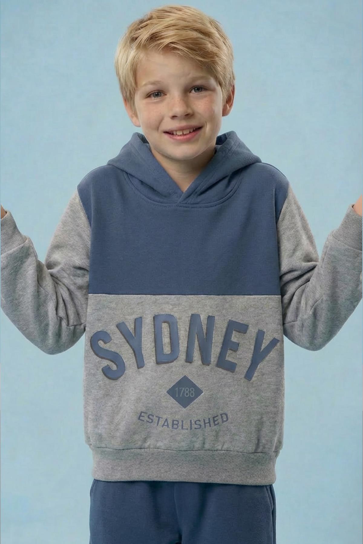 Erkek Çocuk Baskı Detaylı Kapüşonlu Kışlık Eşofman Takımı