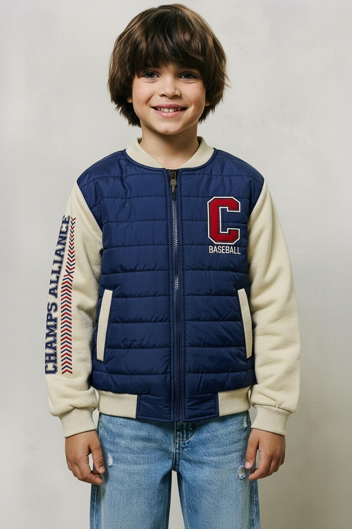 Erkek Çocuk İçi Peluşlu Nakış Detaylı Kapitone Kolej Ceket
