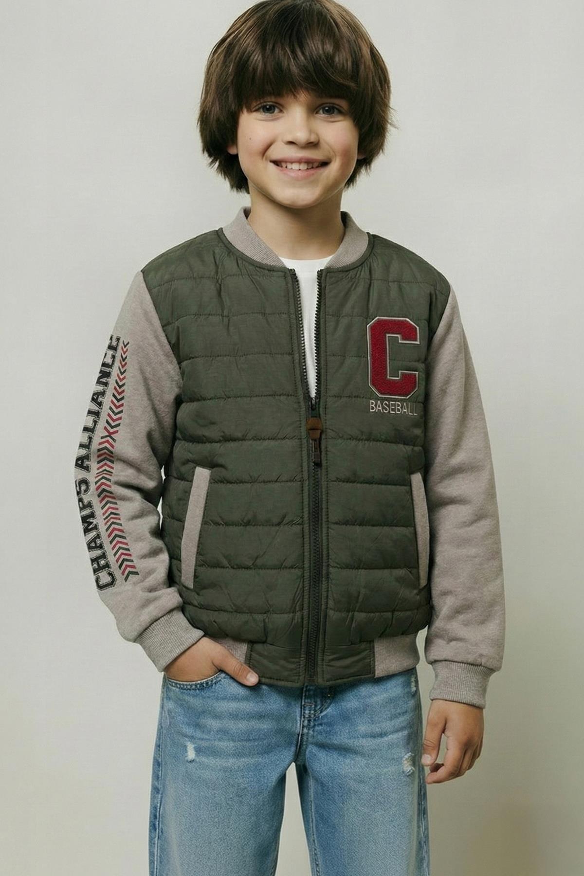 Erkek Çocuk İçi Peluşlu Nakış Detaylı Kapitone Kolej Ceket – Haki