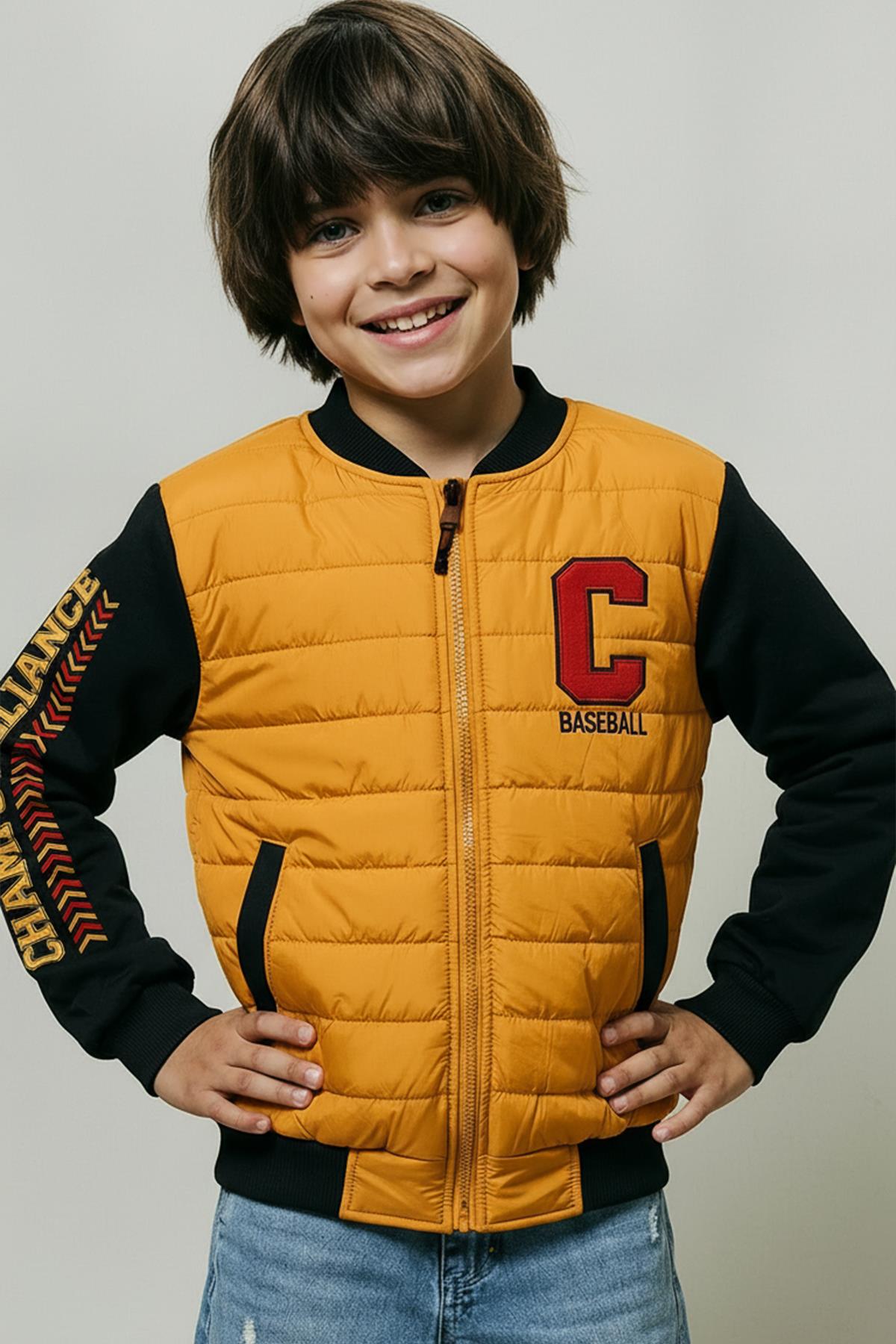 Erkek Çocuk İçi Peluşlu Nakış Detaylı Kapitone Kolej Ceket – Hardal