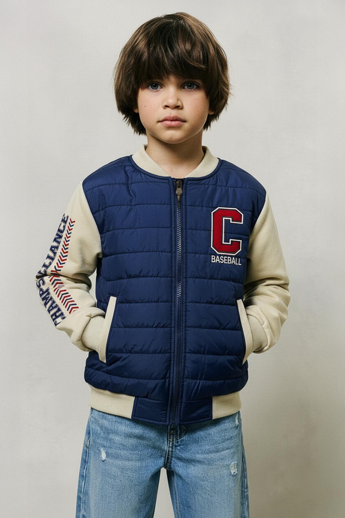 Erkek Çocuk İçi Peluşlu Nakış Detaylı Kapitone Kolej Ceket – İndigo