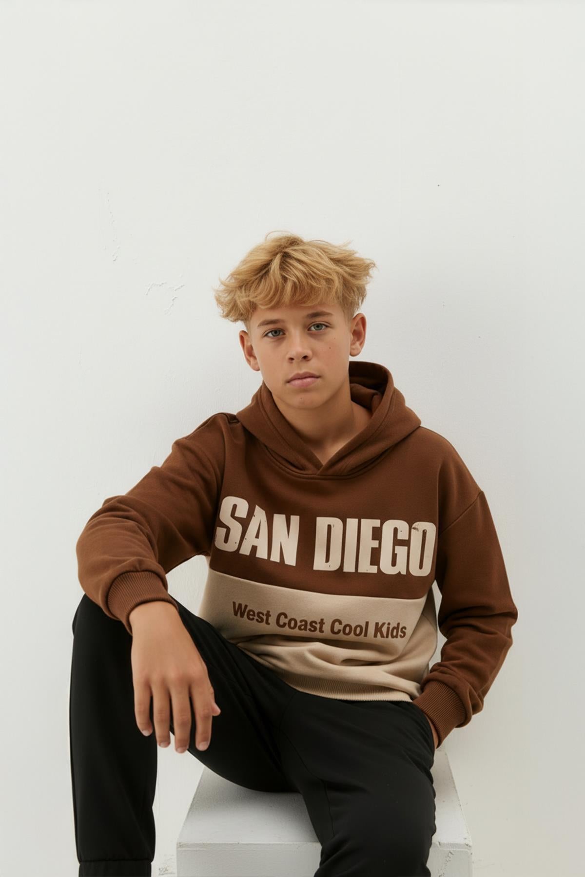 Erkek Çocuk Kapüşonlu Baskı Detaylı Parçalı Sweatshirt