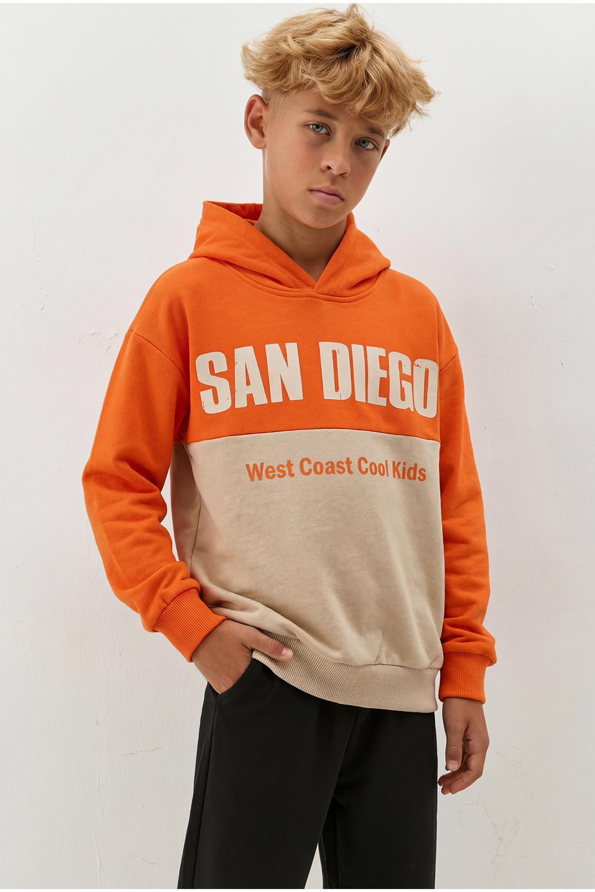 Erkek Çocuk Kapüşonlu Baskı Detaylı Parçalı Sweatshirt - Turuncu/Taş