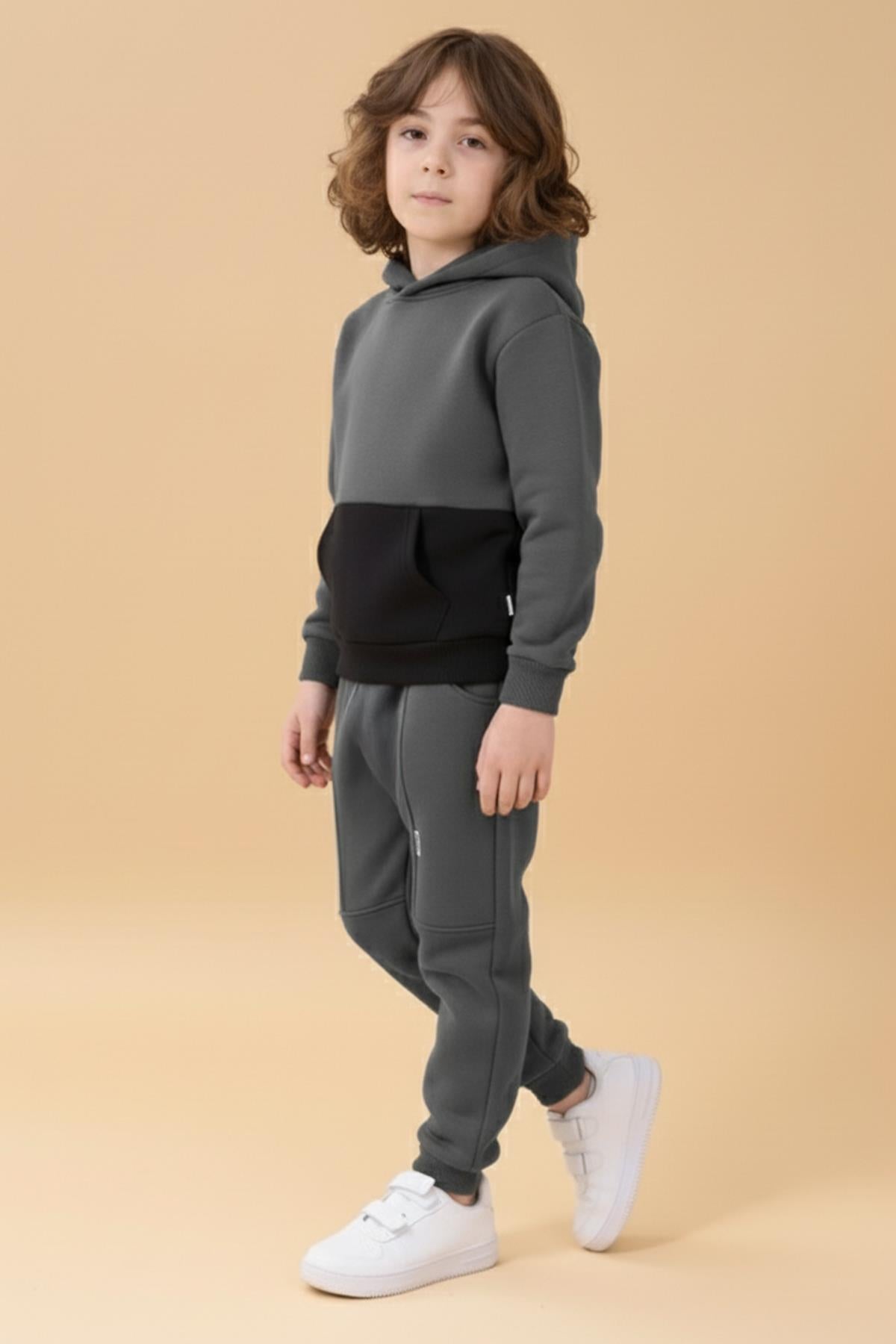 Erkek Çocuk Kapüşonlu Kanguru Cepli 2 Renk Sweatshirt ve Rahat Kalıp İçi Polarlı Jogger Alt Takım