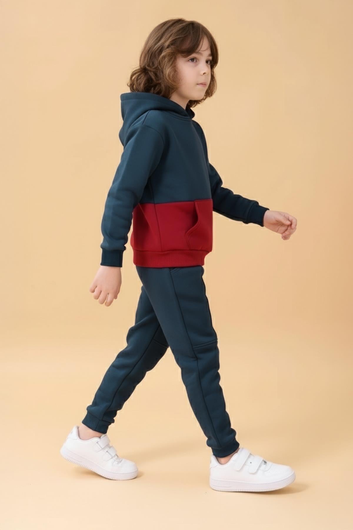 Erkek Çocuk Kapüşonlu Kanguru Cepli 2 Renk Sweatshirt ve Rahat Kalıp İçi Polarlı Jogger Alt Takım – İndigo & Kırmızı