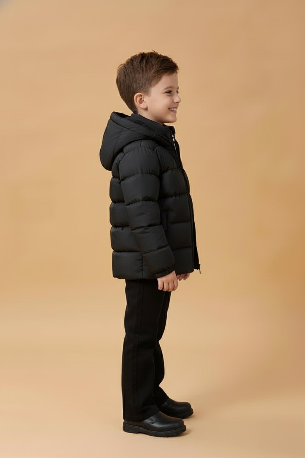 Erkek Çocuk Kapüşonlu Kürklü Şişme Mont – Siyah